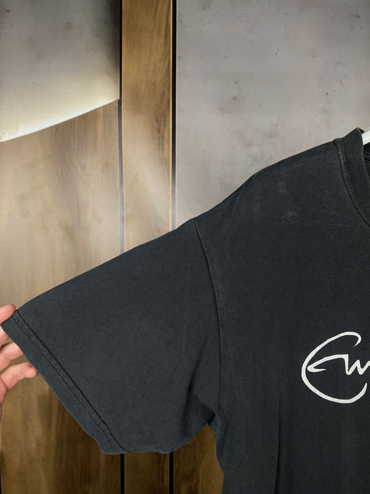 Band Tees 🎸Vintage 2004 T-Shirt Eric Clapton Rock Band VTG Tour Tee🎸 Size US M / EU 48-50 / 2 - 5 Thumbnail