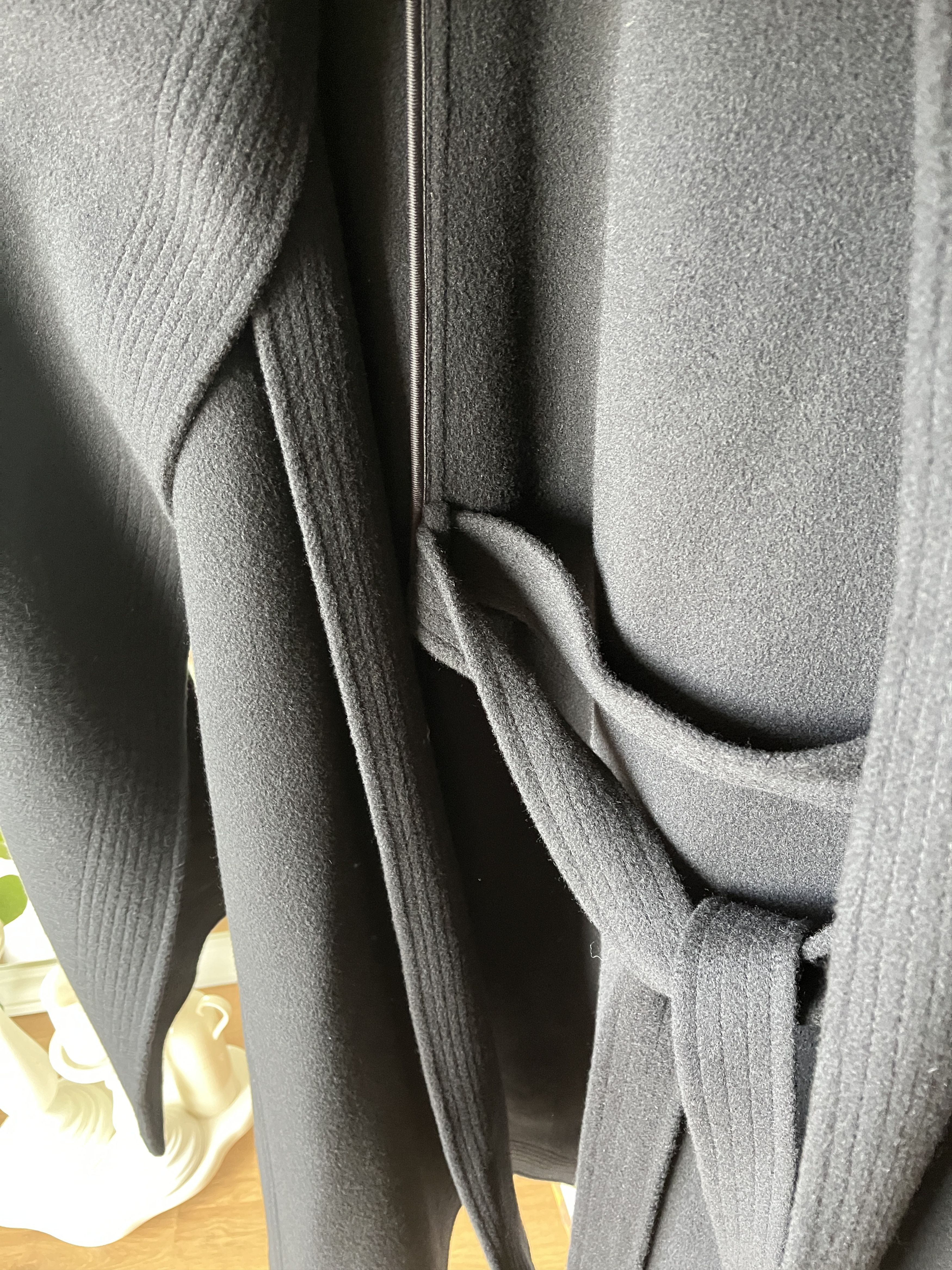 Burberry Burberry Cashmere Cape. Black. Medium. Size M / US 6-8 / IT 42-44 - 7 Thumbnail