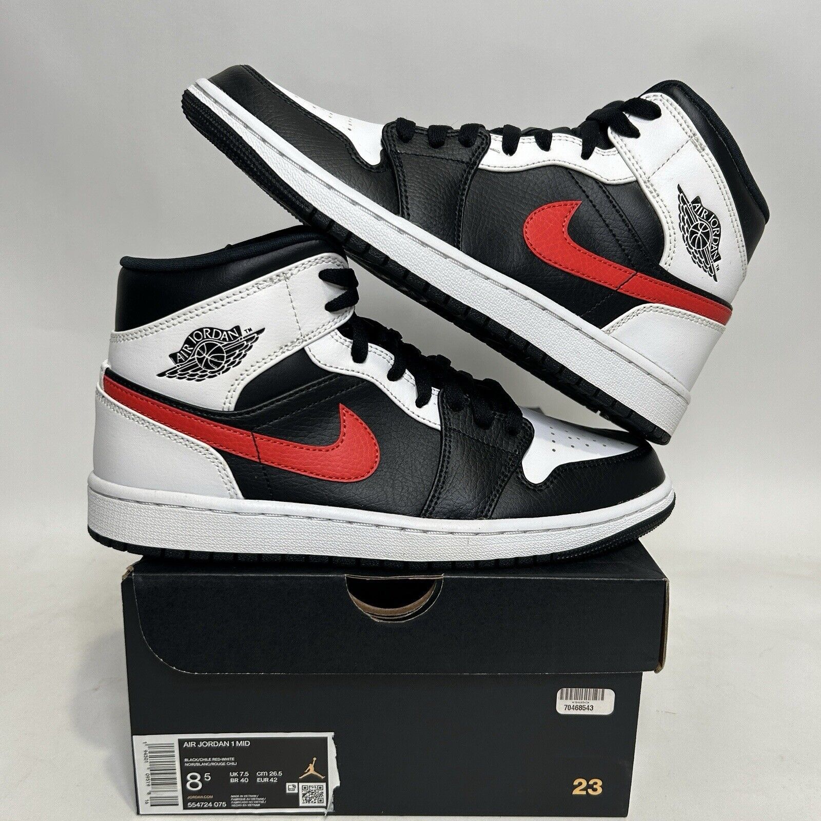 Nike Nike Air Jordan 1 Mid Retro “Chile Red” 2024 Size US 8.5 / EU 41-42 - 1 Thumbnail