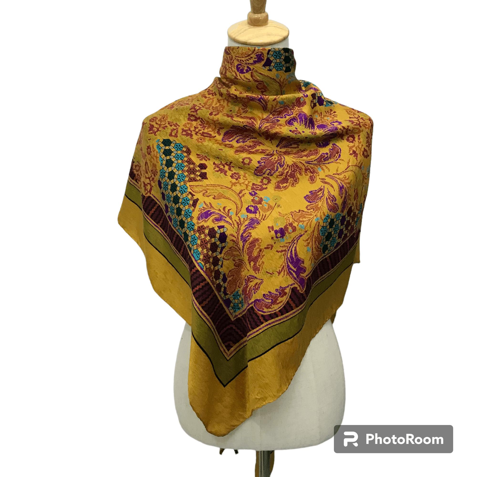 Luxury Design Made in Italy Big Sized Silk Scarf M223
