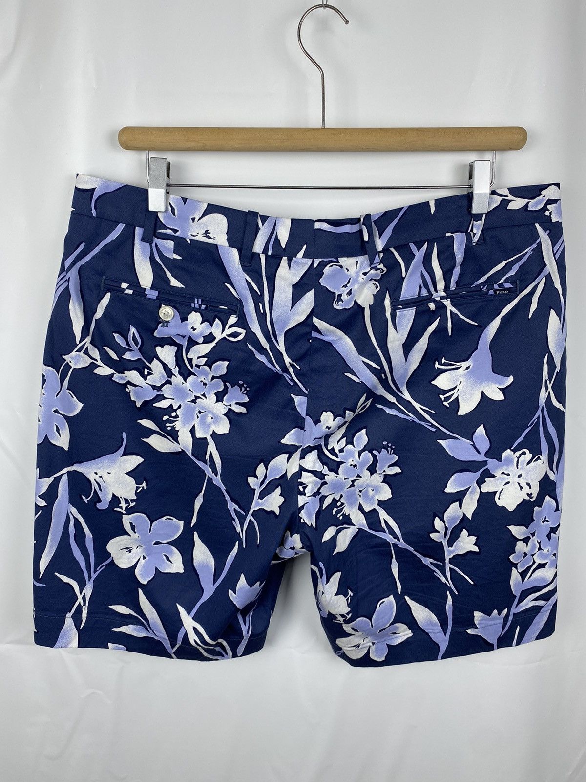 Polo Ralph Lauren Polo Ralph Lauren Chino Shorts Floral Printed Size 38 Size US 38 / EU 54 - 5 Thumbnail