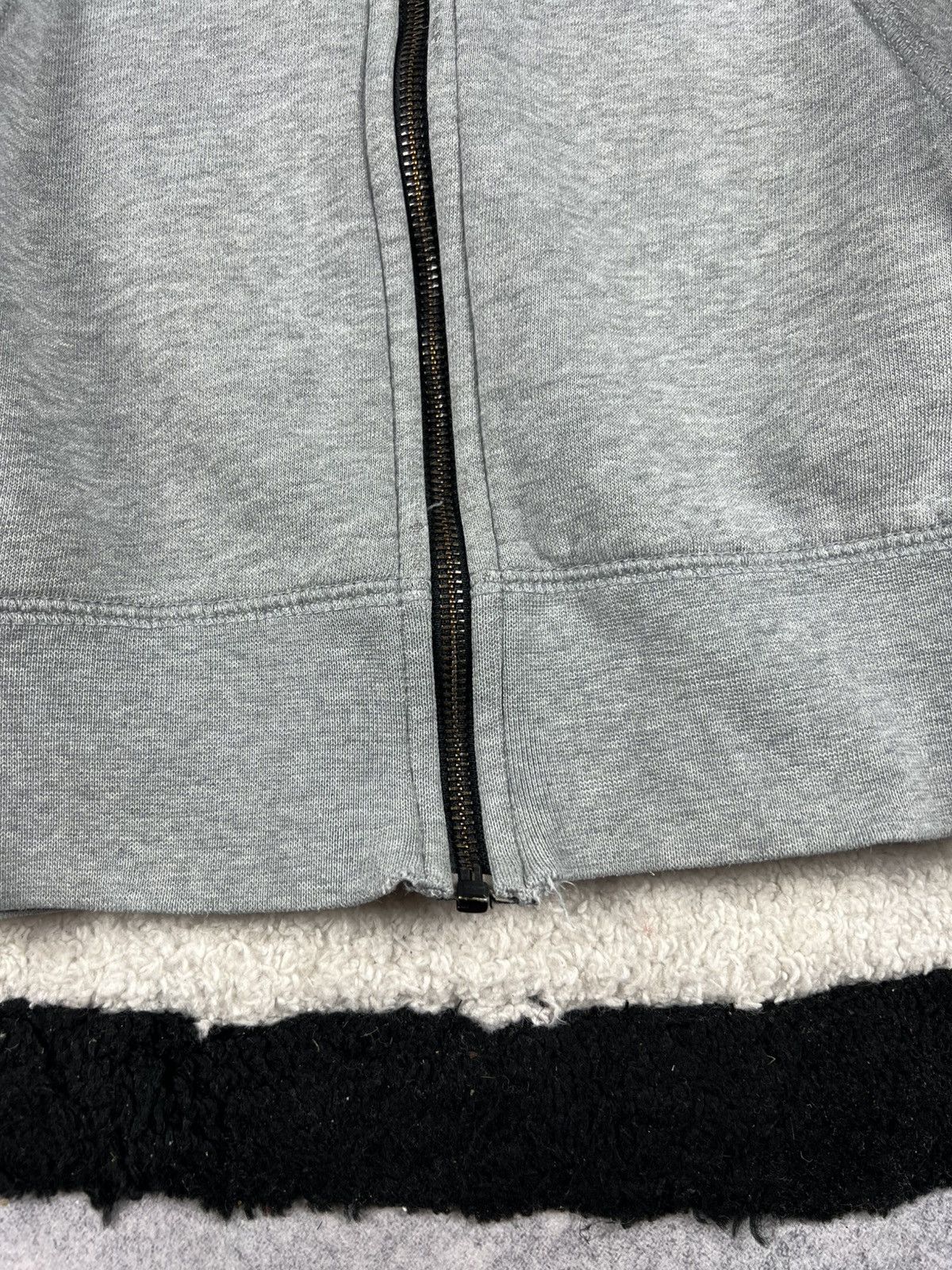 Nike Vintage Nike Tech Fleece Zip Up Swoosh Y2K Hoodie Size US M / EU 48-50 / 2 - 7 Thumbnail