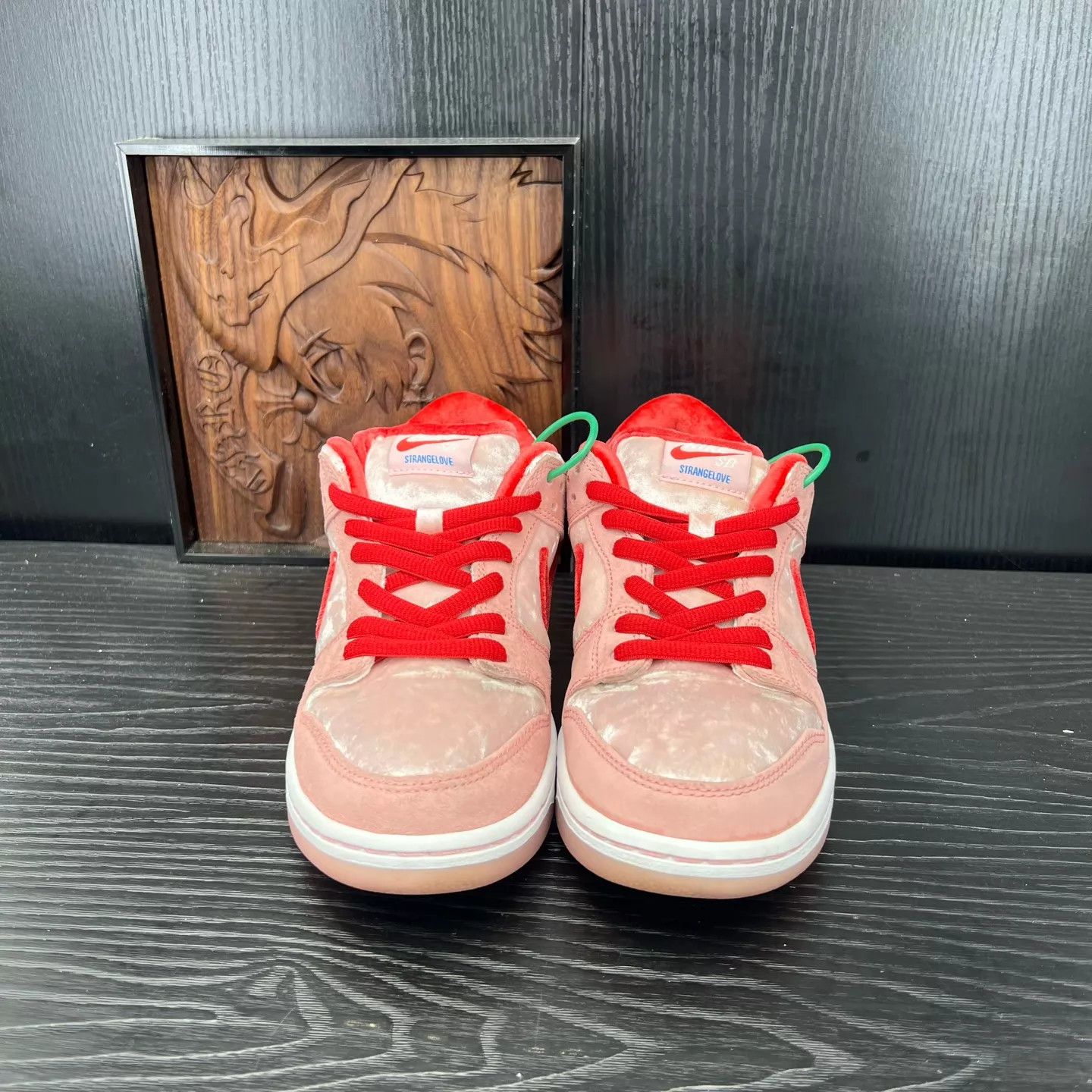 Nike Nike Dunk SB V-Day 40.5 New OG Box & Accs Size US 7.5 / EU 40-41 - 4 Thumbnail