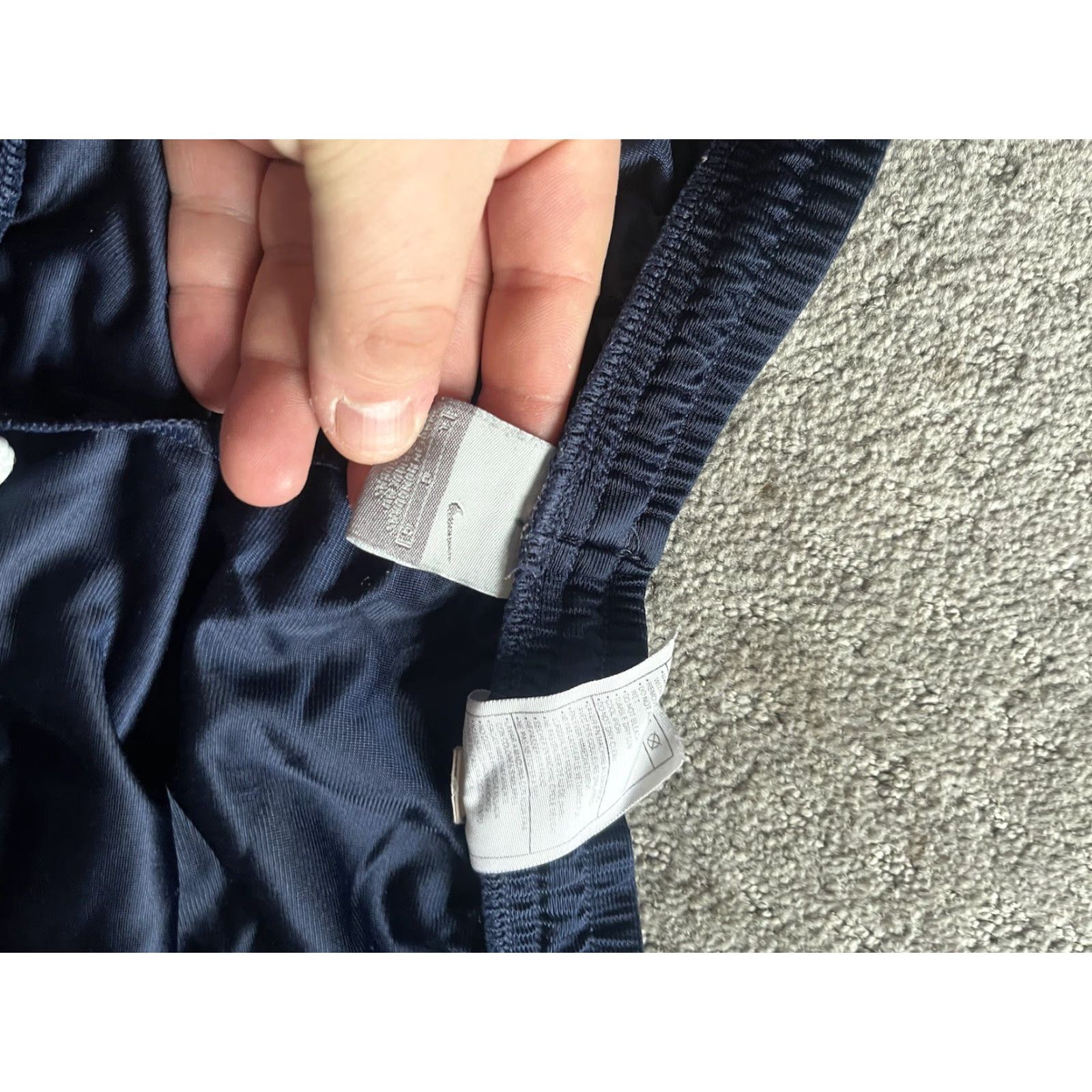 Nike VINTAGE Nike Shorts Mens L Blue Athletic Running Lightweight Logo Swoosh Y2K Size US 33 - 4 Thumbnail