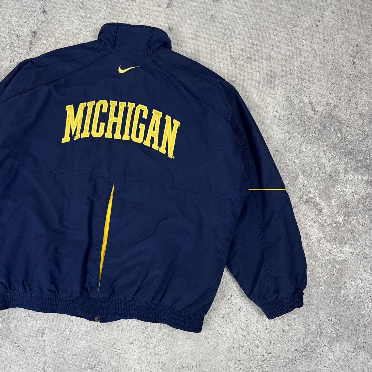 Nike × Vintage Vintage Nike Michigan Wolverines 90s Padded Jacket Size US L / EU 52-54 / 3 - 1 Thumbnail