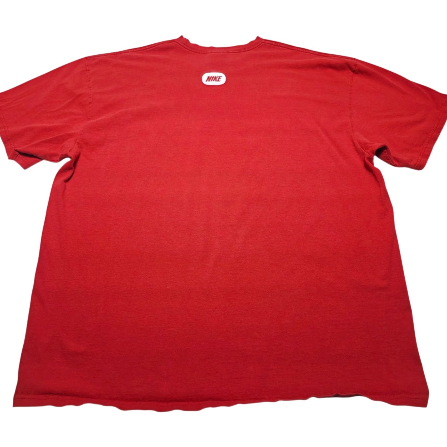 Nike VINTAGE Nike Graphic Double-Sided Swoosh Red T-Shirt Men's XL 90s Y2k Size US XL / EU 56 / 4 - 2 Thumbnail