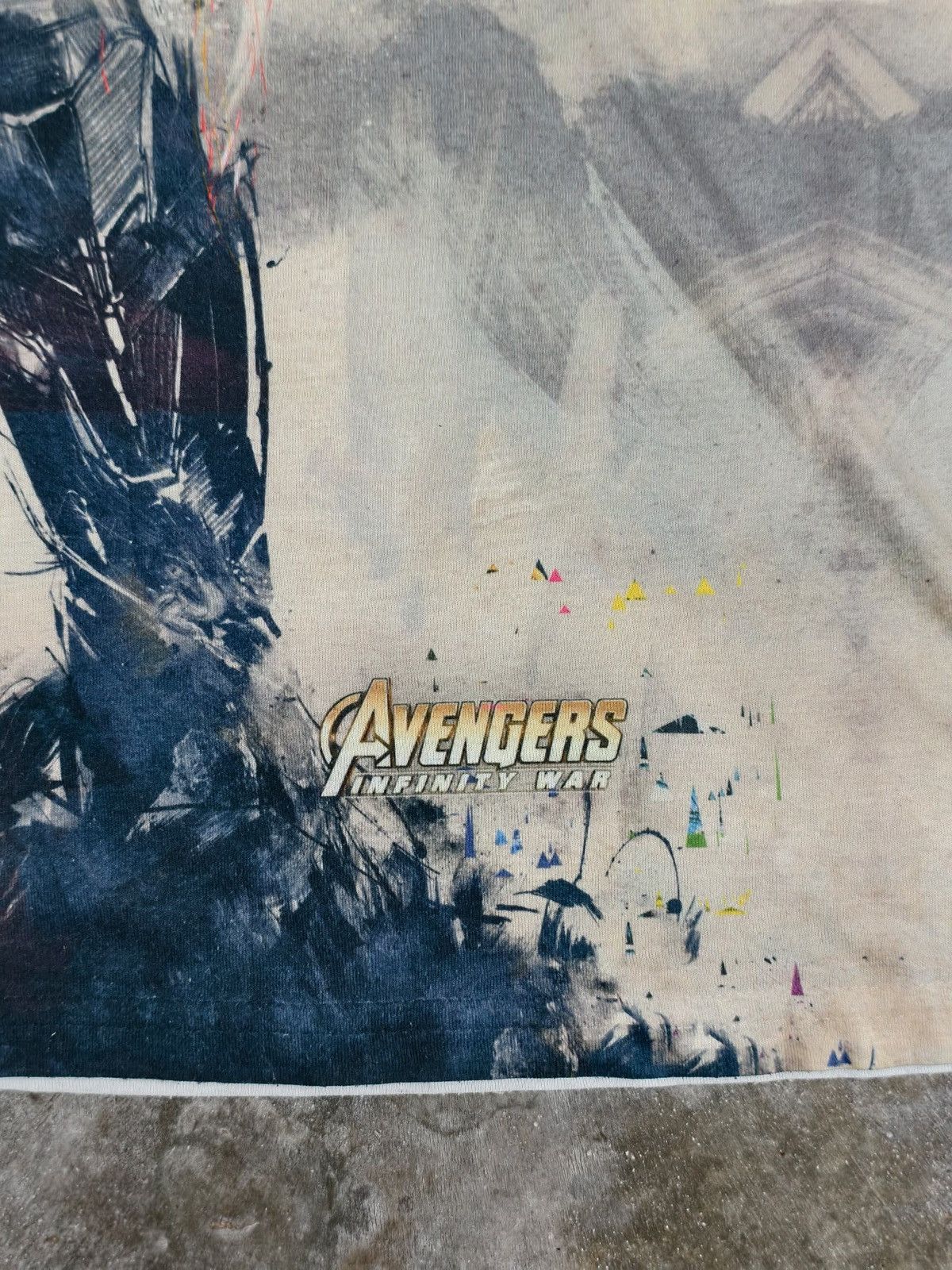 Marvel Comics Avenger Infinity War Thanos Battle Stance White T-Shirt Size US XXL / EU 58 / 5 - 7 Thumbnail