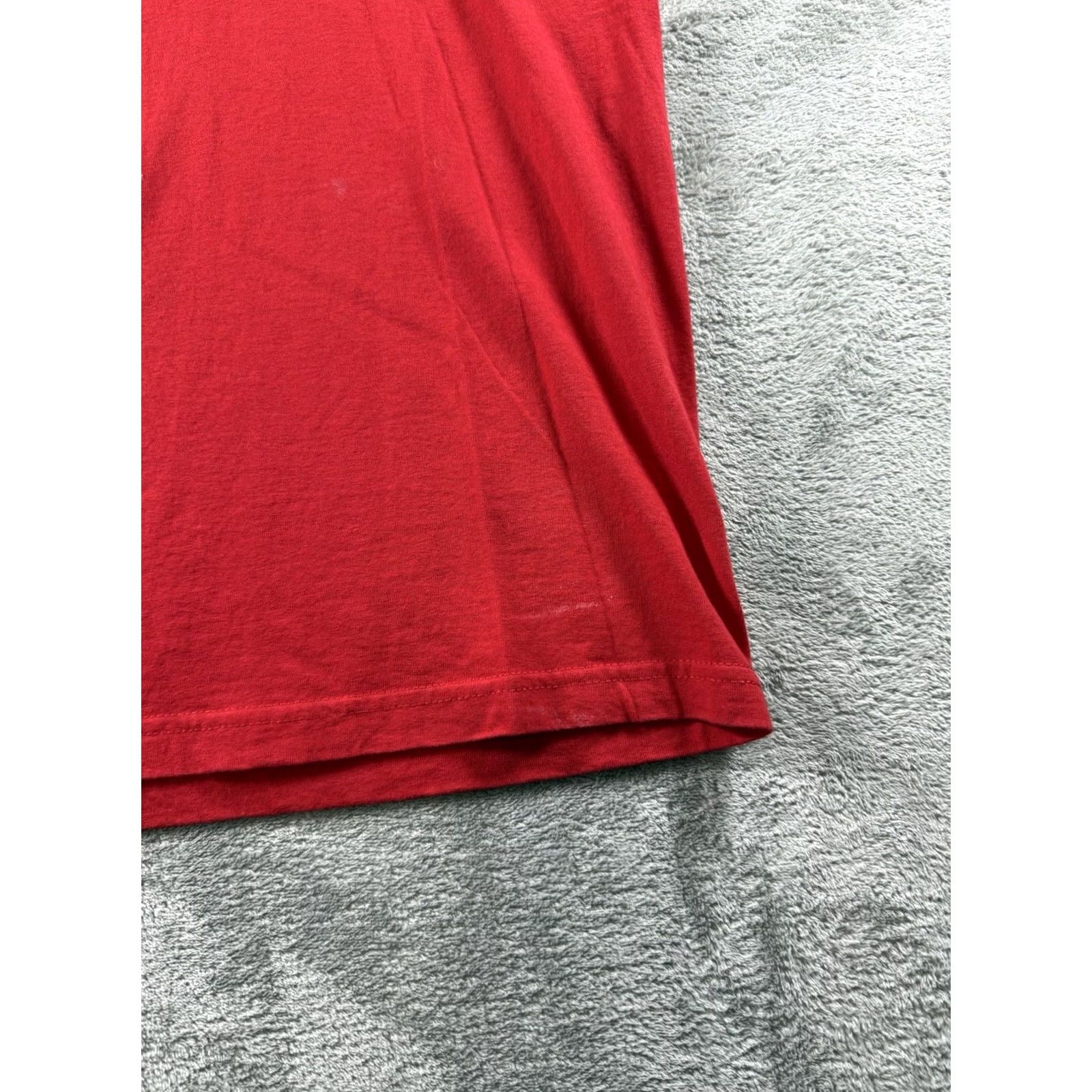 Nike VINTAGE NIKE MARKS GET SET GRAPHIC MENS XL T-SHIRT RED WHITE AND BLACK GRAPIC Size US XL / EU 56 / 4 - 5 Thumbnail