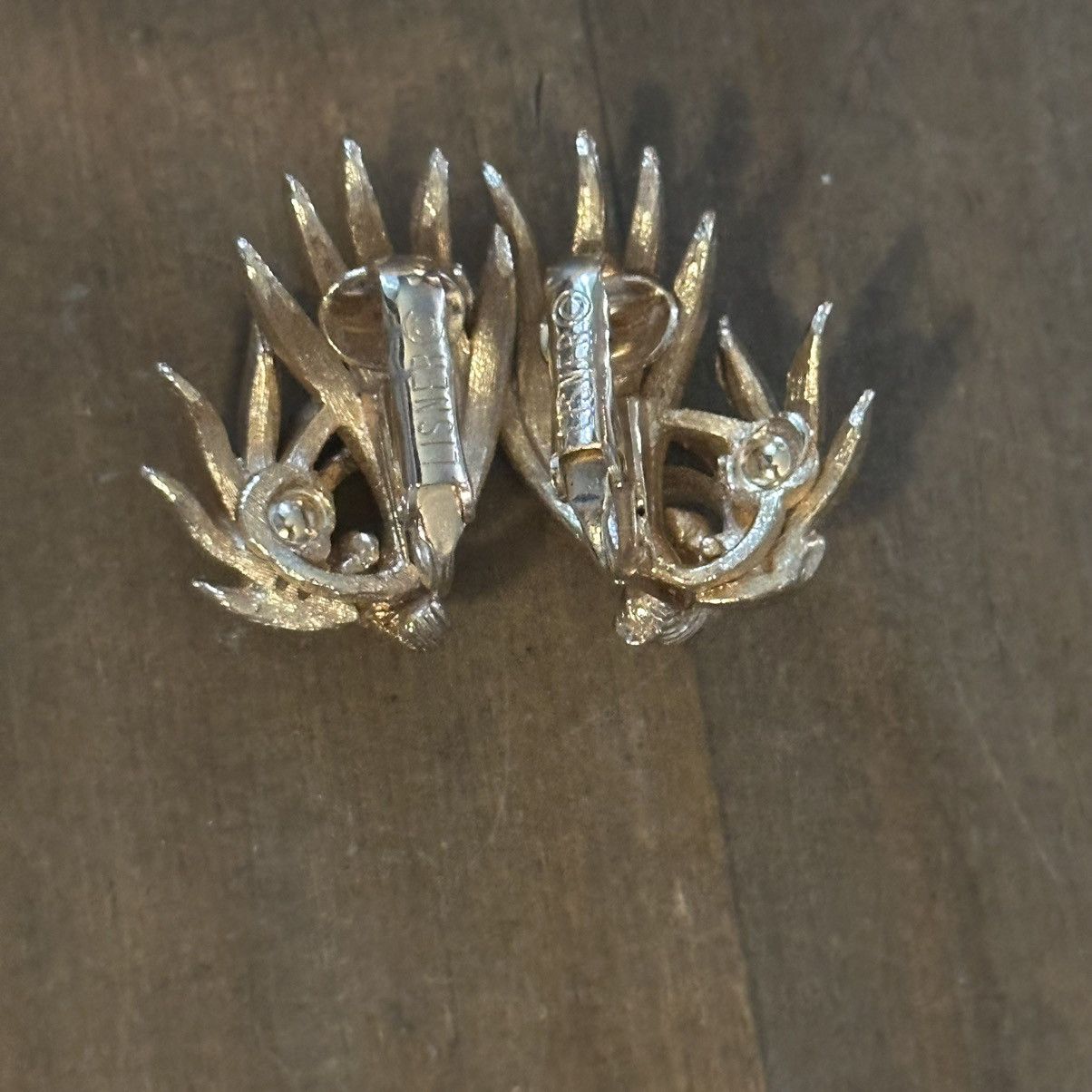 Vintage Vintage Lisner leaf clip on earrings Size ONE SIZE - 4 Thumbnail