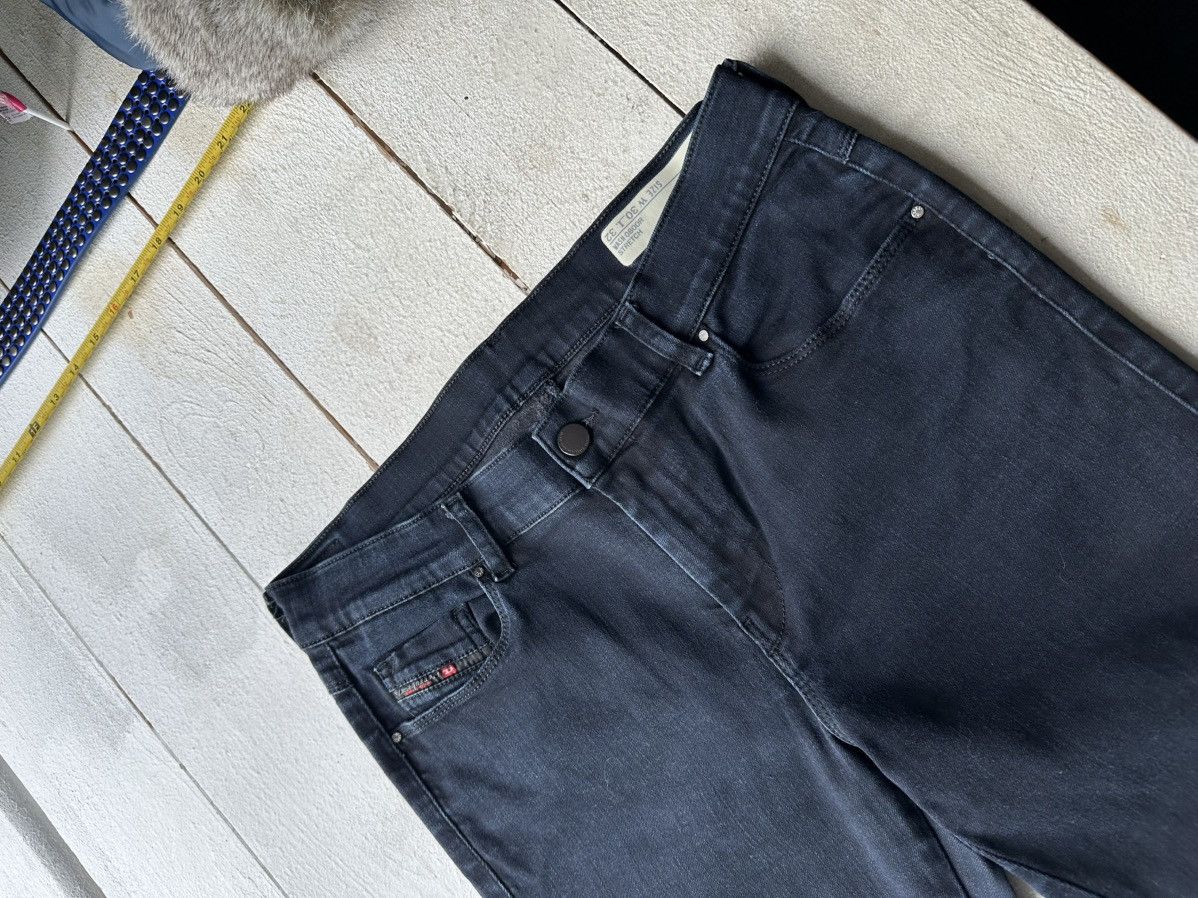 Diesel 🚨Gothic Diesel Regular Slim relax Flared Jeans Womens Size 30" / US 8 / IT 44 - 2 Thumbnail