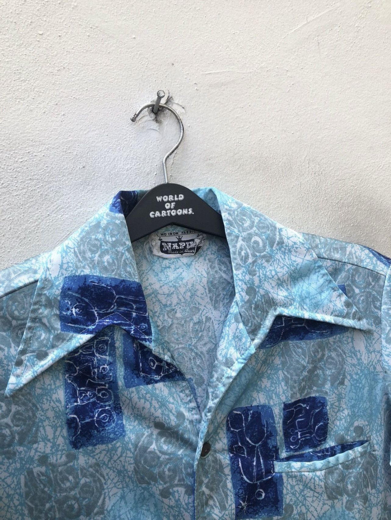 Vintage Vintage 70s NAPILI Abstract Cave Art Collar Sharp Hawaiian Size US M / EU 48-50 / 2 - 8 Thumbnail