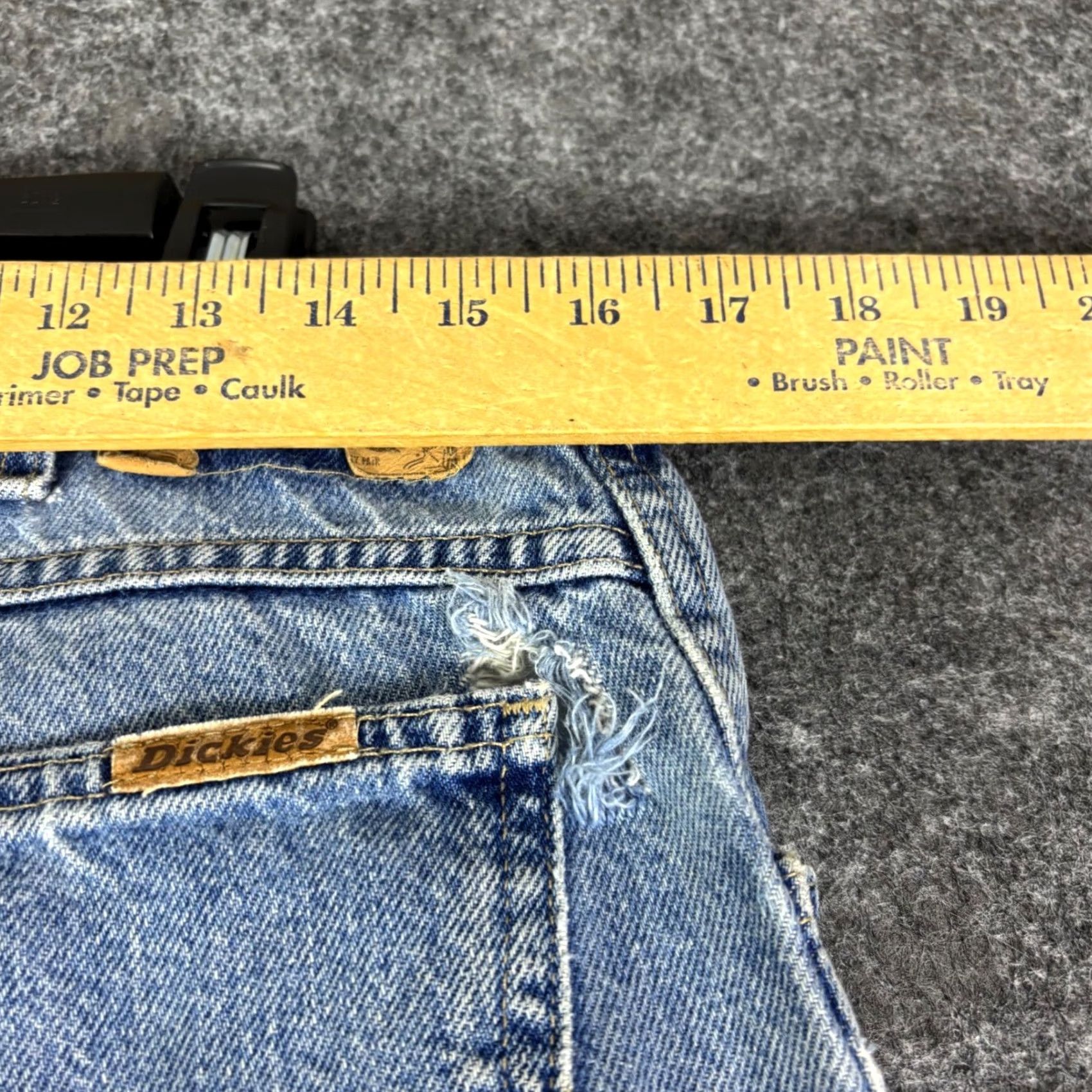 Dickies VINTAGE Dickies Jeans Mens 34x31 Light Wash Distressed Workwear Relaxed Straight Denim Blue 90s Mens Size US 34 / EU 50 - 5 Thumbnail