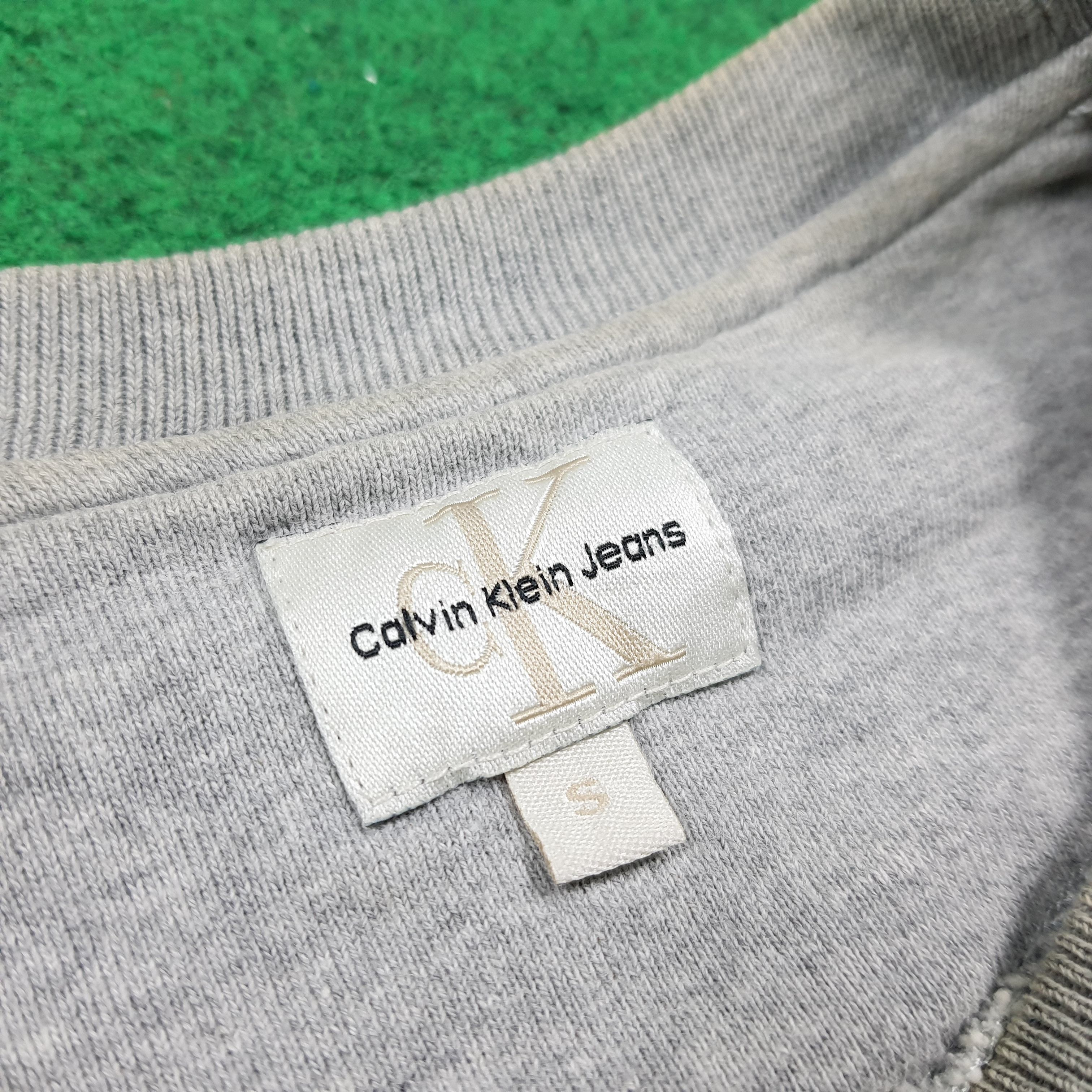 Calvin Klein Vintage Calvin Klein Sweatshirt Embroidery Logo C287N34 Size US M / EU 48-50 / 2 - 5 Thumbnail