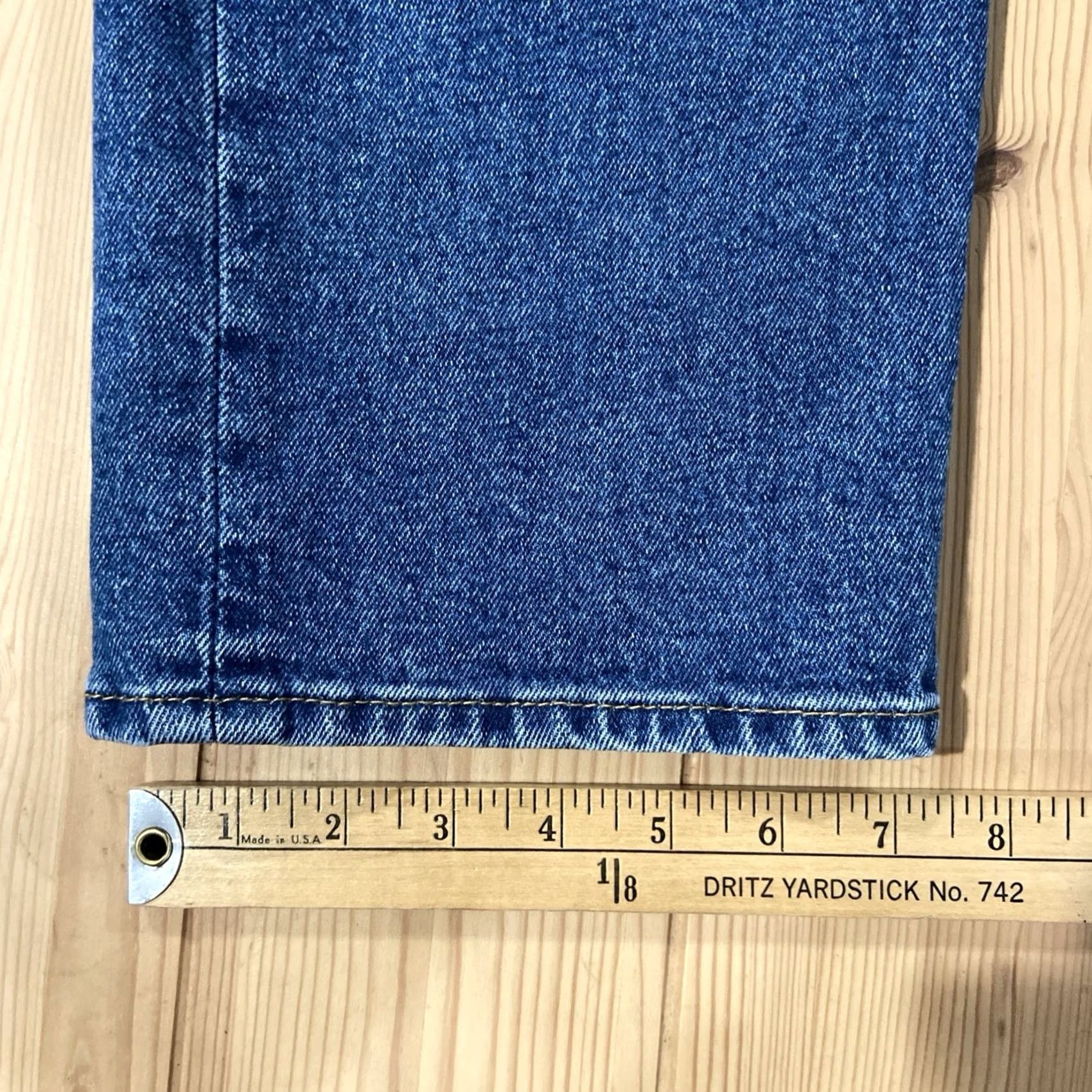 Levi's Levi's 501 Jeans Men 32x32 Blue Straight Classic Medium Wash 5-Pocket Denim Button Fly Logo Size US 32 / EU 48 - 7 Thumbnail