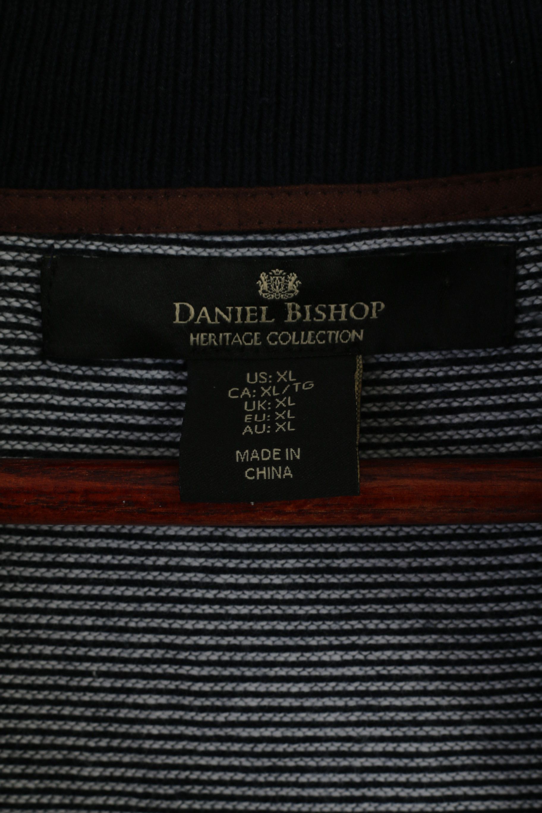 Vintage Daniel Bishop Men XL Sweater Navy Striped 8528 Size US XL / EU 56 / 4 - 5 Thumbnail