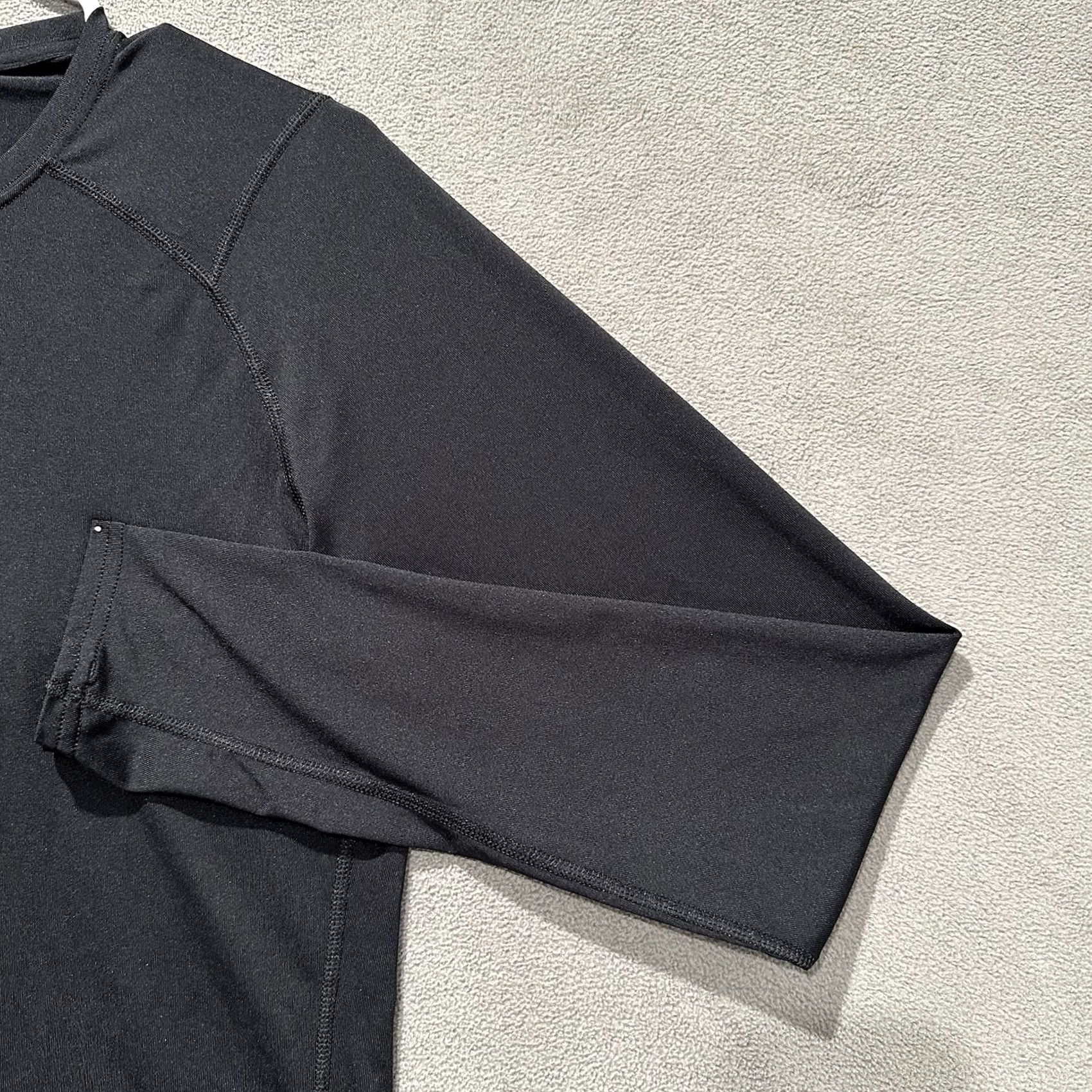 Patagonia Patagonia Shirt Mens S Capilene 1 Silkweight Blue Solid Performance Base Layer T-Shirt Size US S / EU 44-46 / 1 - 4 Thumbnail