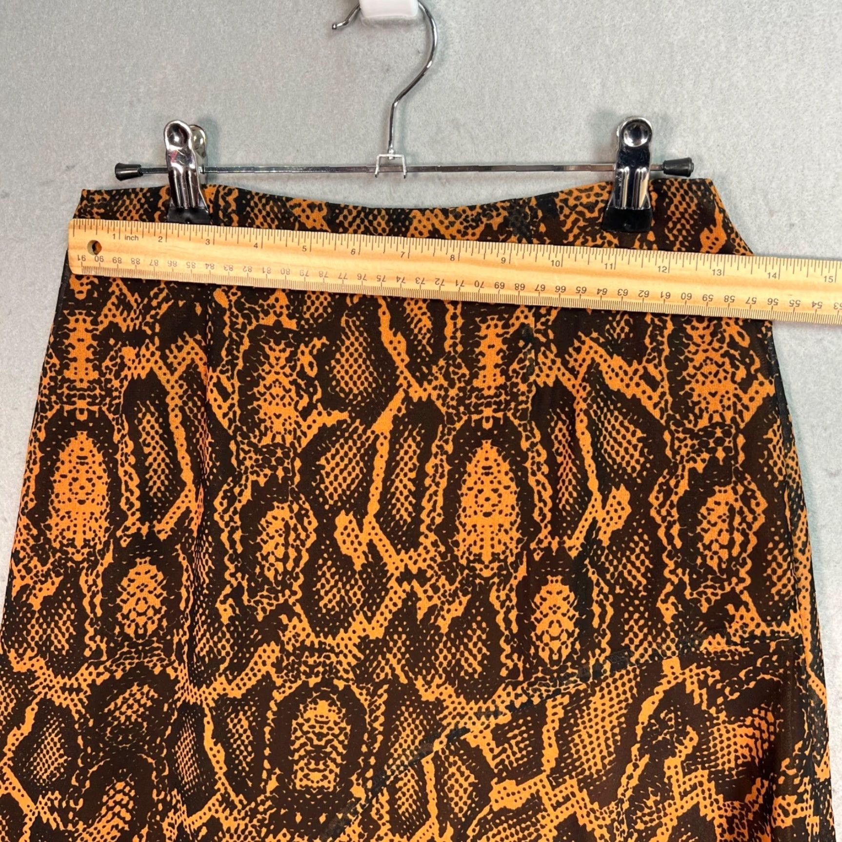 Vintage Finders Keepers Skirt Womens Size 4 Asymmetrical Snake Print Polyester Midi Orange Size 27" / US 4 / IT 40 - 5 Thumbnail