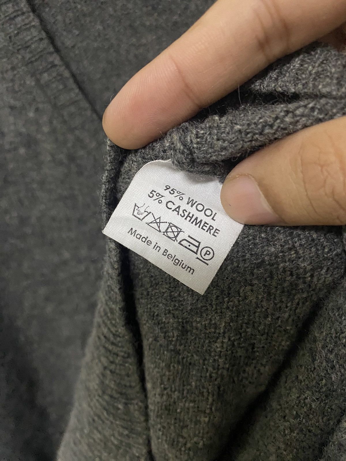Dries Van Noten Vintage Dries van Noten mohair v-neck sweater Size US S / EU 44-46 / 1 - 9 Thumbnail