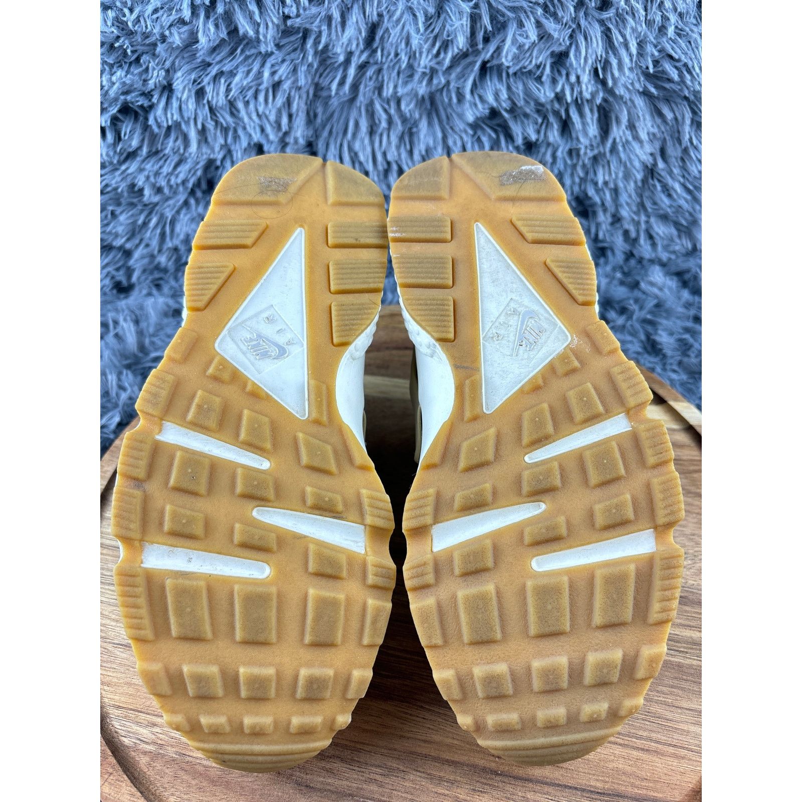 Nike Nike Air Huarache Run Women's MUSHROOM Running Beige Size US 7 / IT 37 - 4 Thumbnail