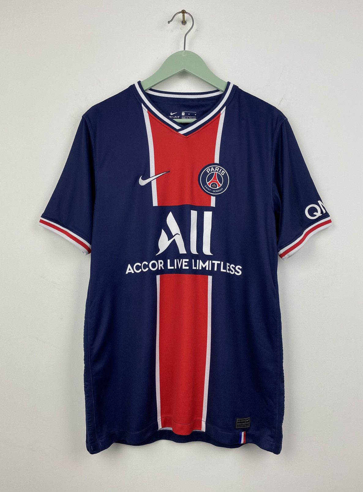 Nike PSG 2020 2021 #7 Mbappé Nike Football Jersey Juventus Real Size US M / EU 48-50 / 2 - 5 Thumbnail