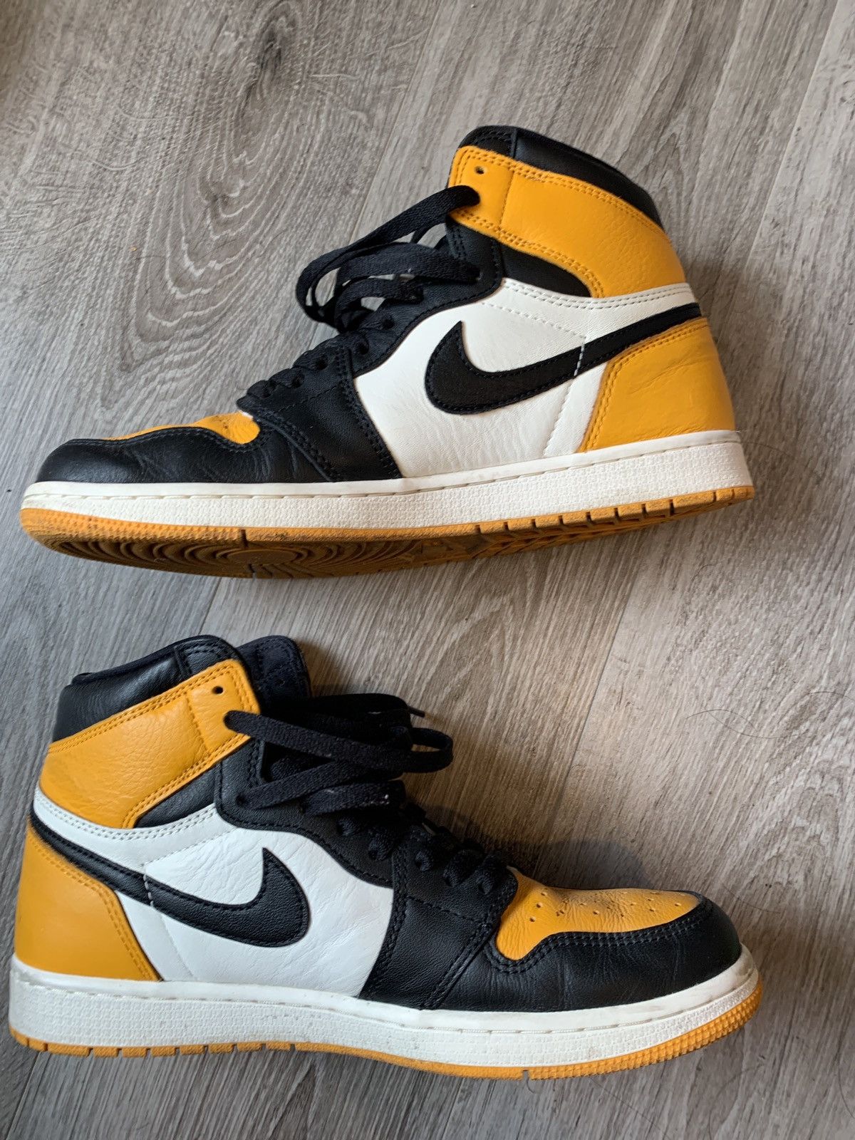 Jordan Brand Air Jordan 1 Taxi Black Yellow Size US 10 / EU 43 - 4 Thumbnail