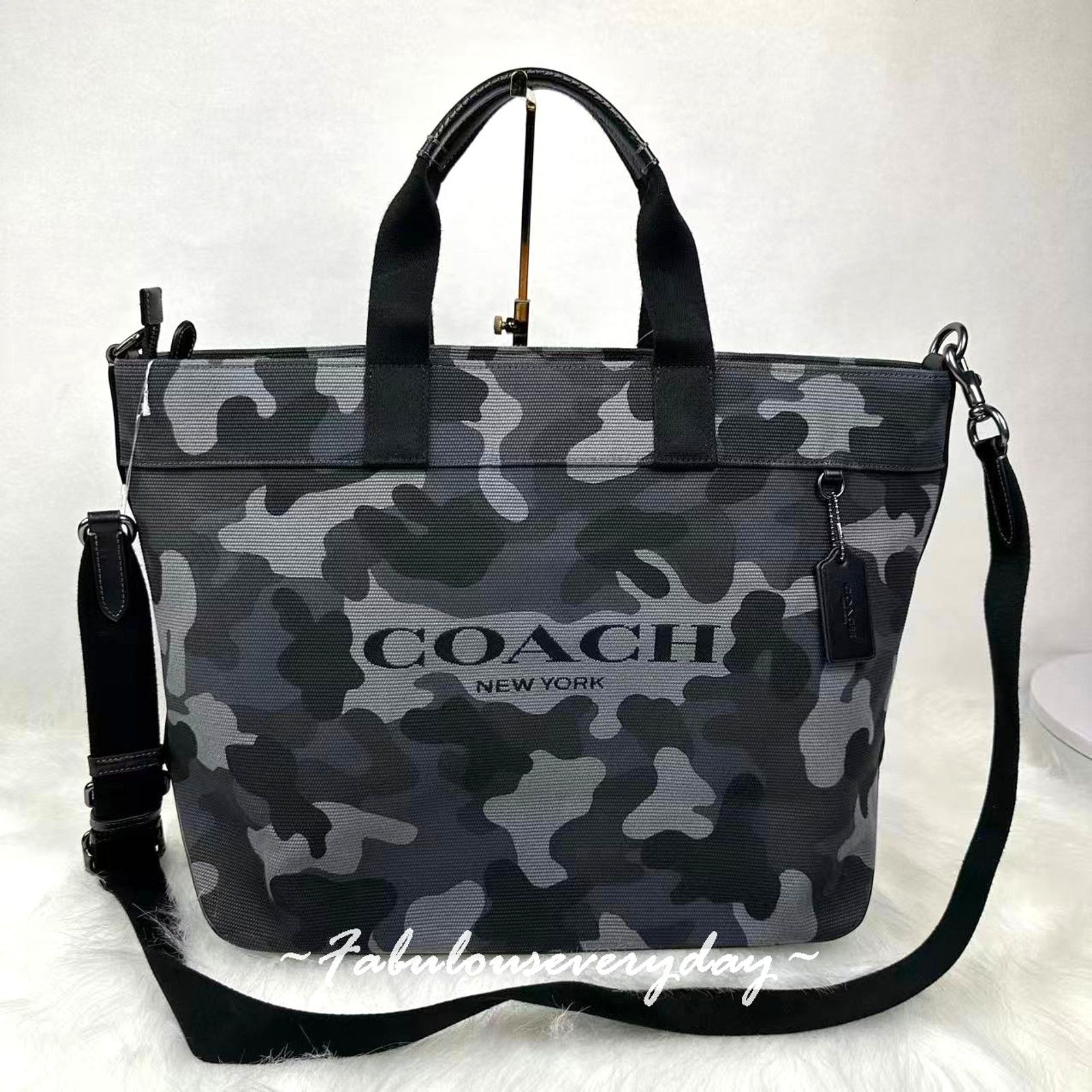 Coach Coach Tote 38 Crossbody Bag Camo Print In Canvas/Grey NWT Size ONE SIZE - 1 Thumbnail