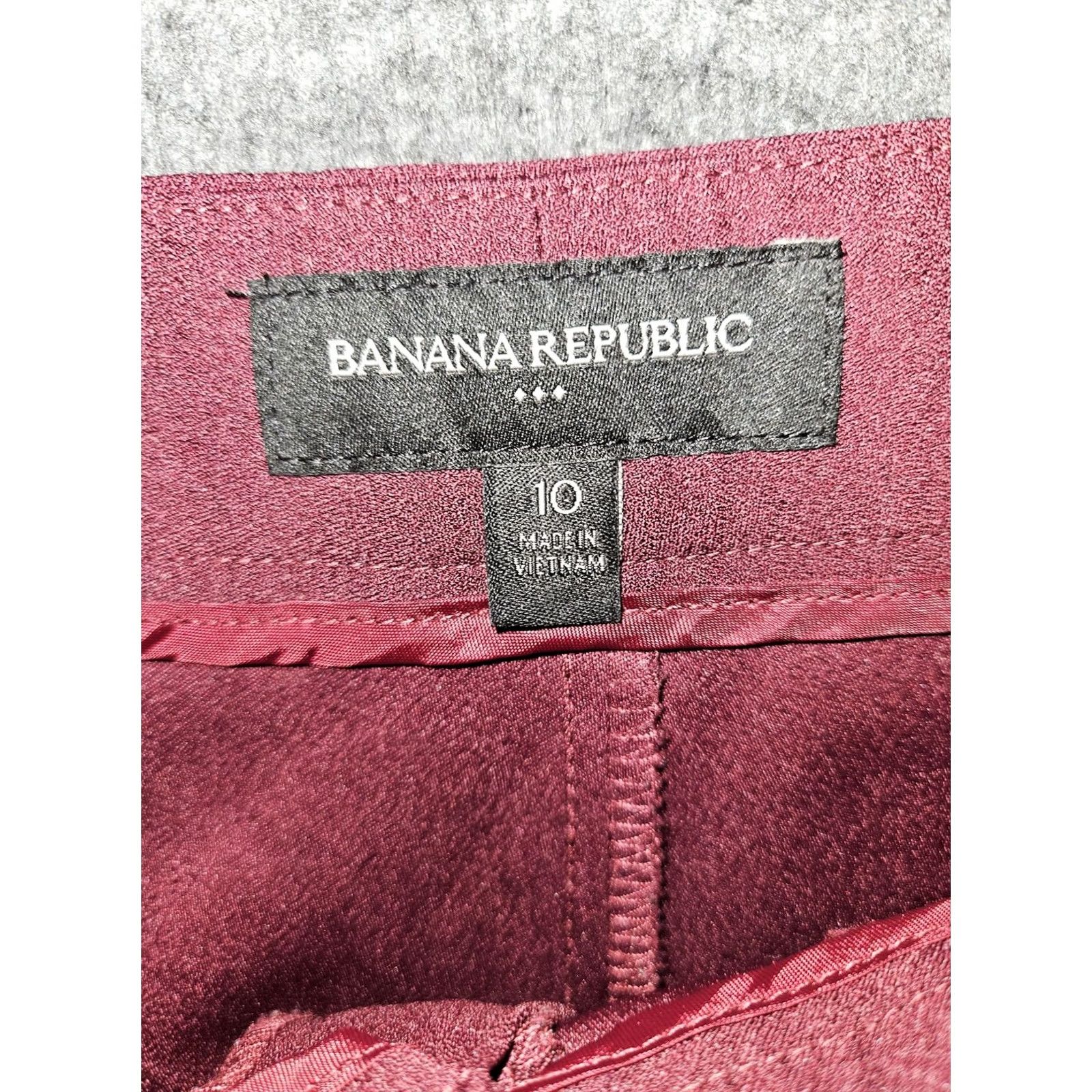 Banana Republic VINTAGE Banana Republic Pants Womens 10 Burgundy Wide Leg Dress Trousers Hook Bar Work Size 32" / US 10 / IT 46 - 2 Thumbnail