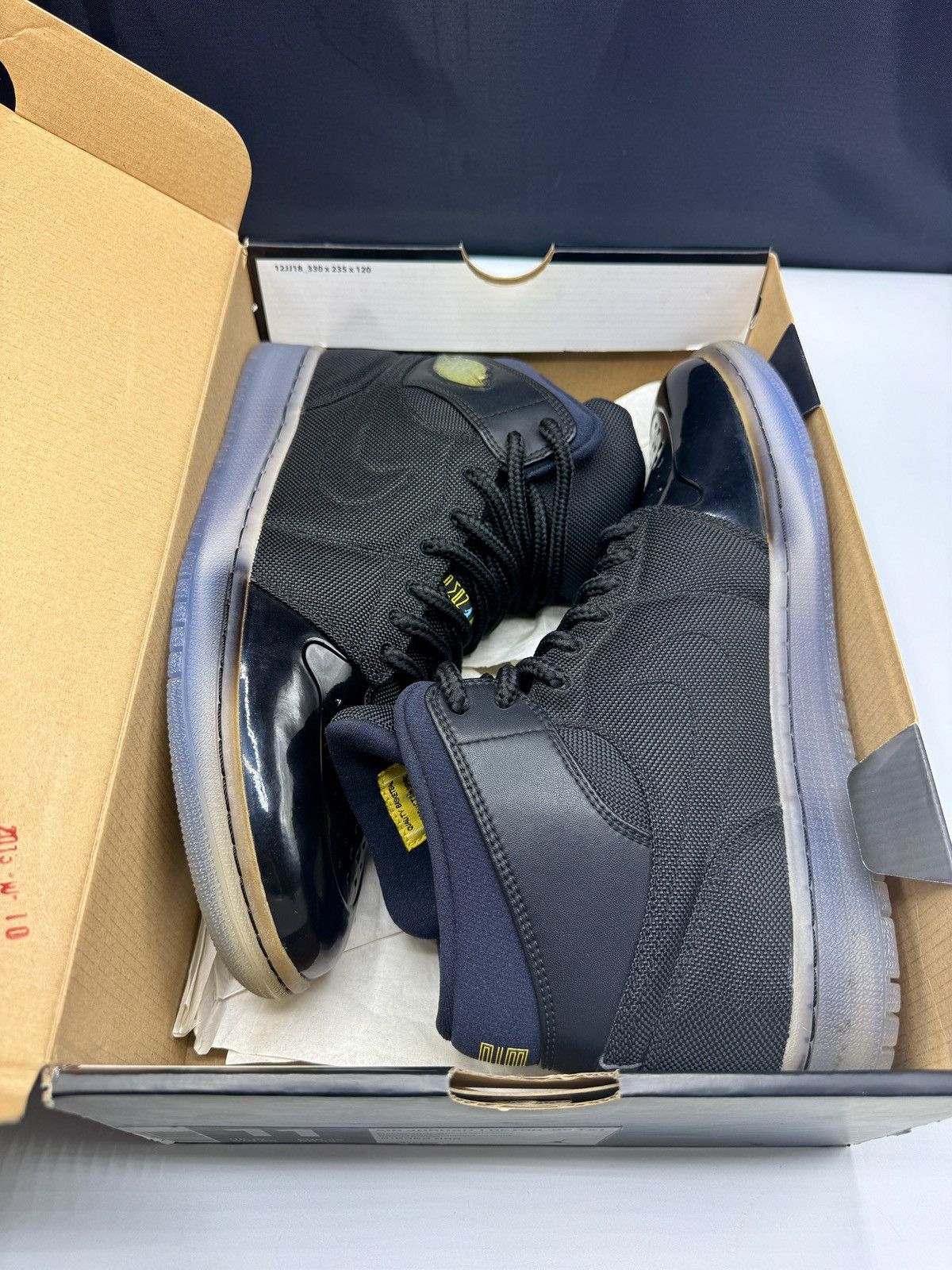 Jordan Brand Mens Jordan 1 Retro ‘95 Gamma’ Black Sz 11 Men 616369089 Size US 11 / EU 44 - 2 Thumbnail