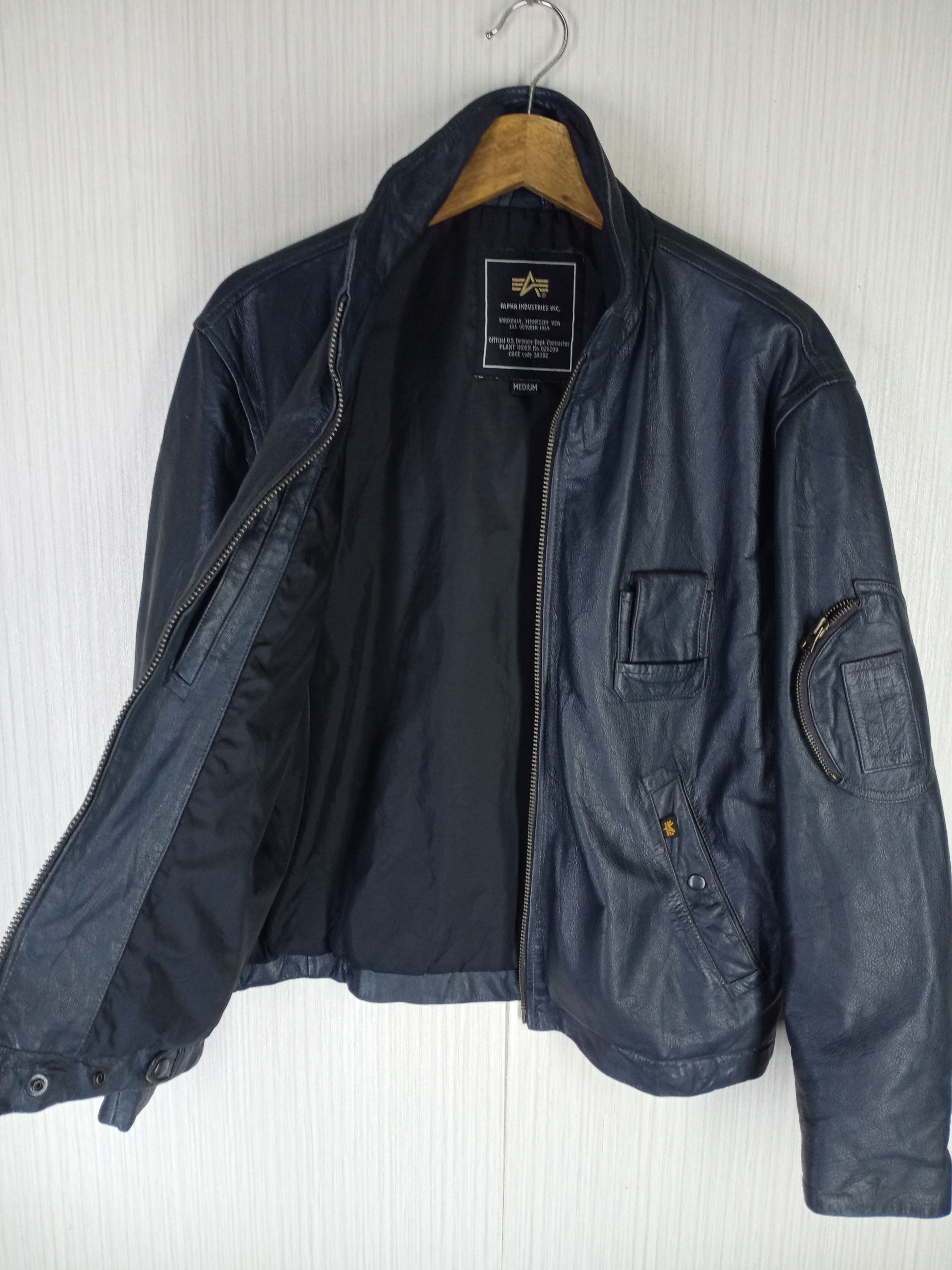 Alpha Industries VINTAGE ALPHA INDUSTRIES LEATHER GENUINE COWHIDE JACKET Size US M / EU 48-50 / 2 - 7 Thumbnail