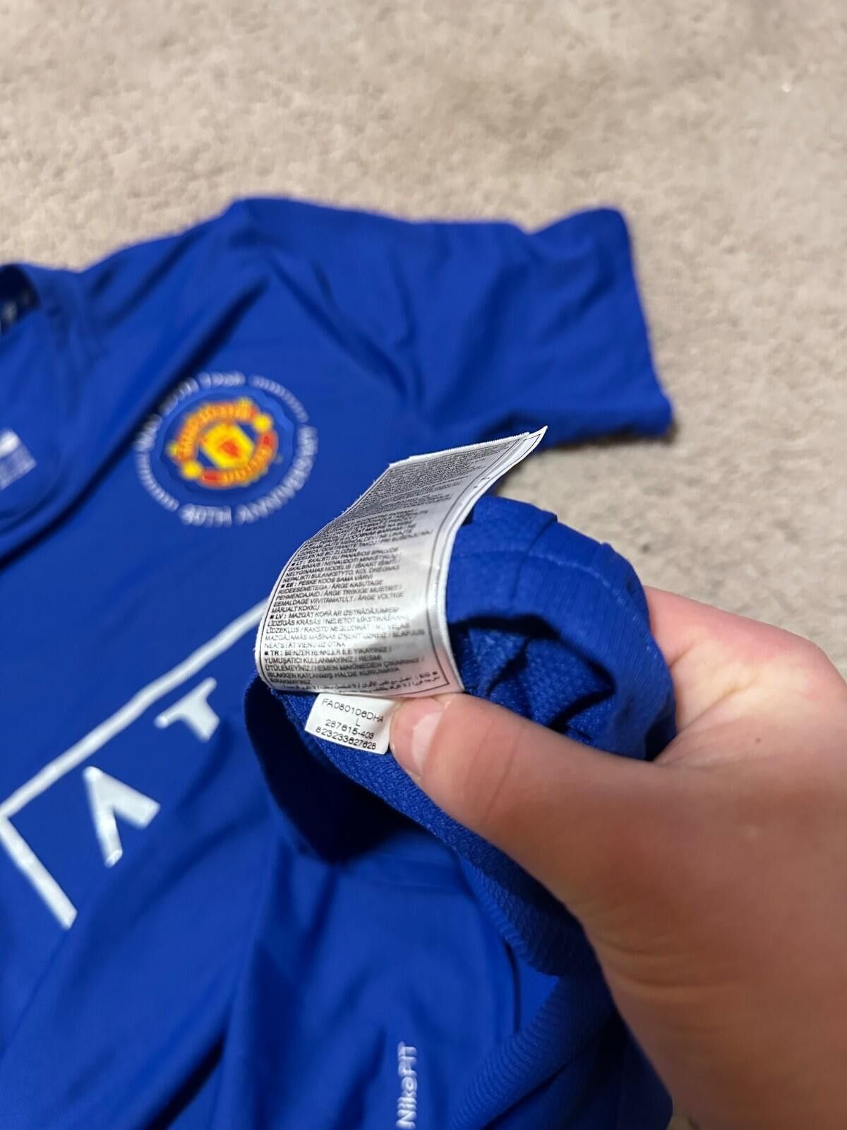 Nike 2008-09 Manchester United Third Shirt Anderson #8 Sz L Size US L / EU 52-54 / 3 - 7 Thumbnail