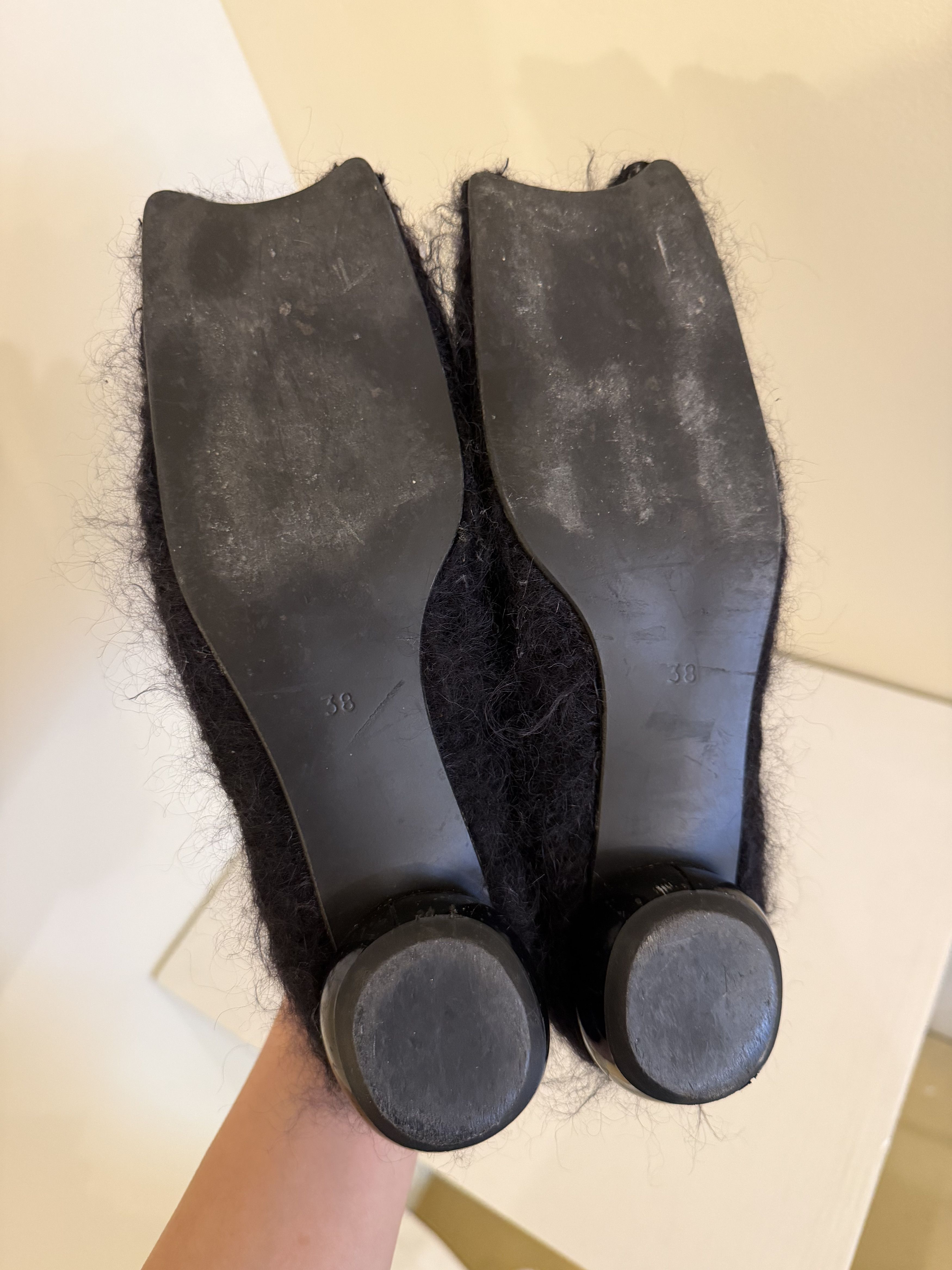 Paula Canovas del Vas PAULA CANOVAS DEL VAS mohair split toe flats Size US 8 / IT 38 - 4 Thumbnail