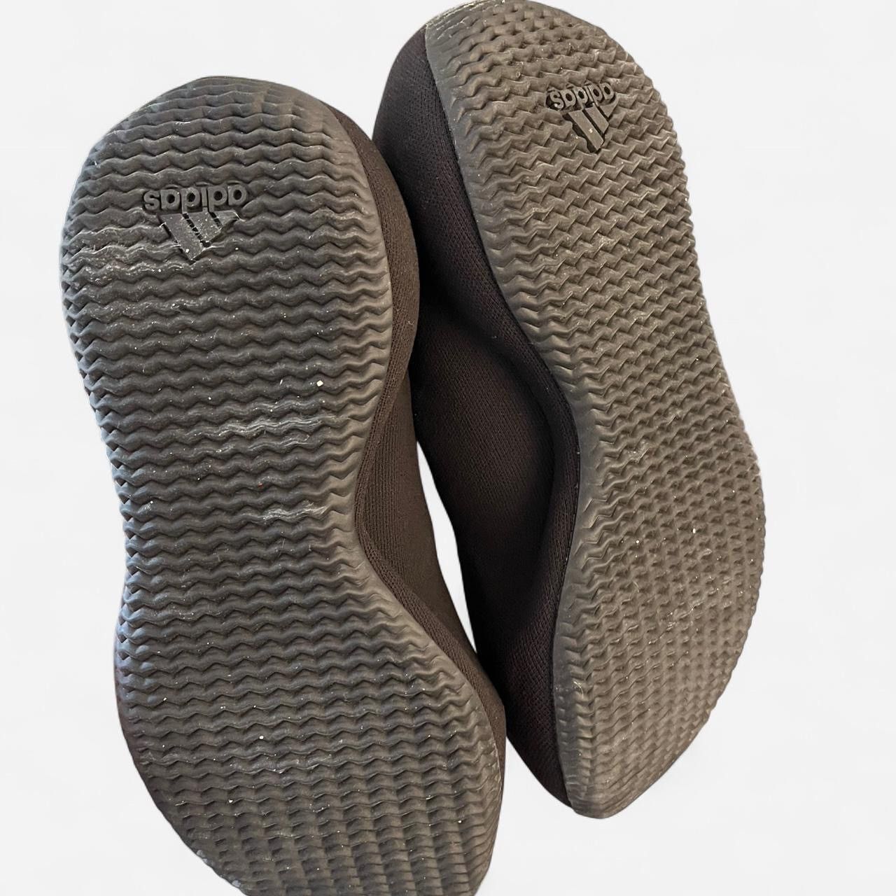 Yeezy Knit Rnnr Stone Carbon Size US 10 / EU 43 - 6 Thumbnail