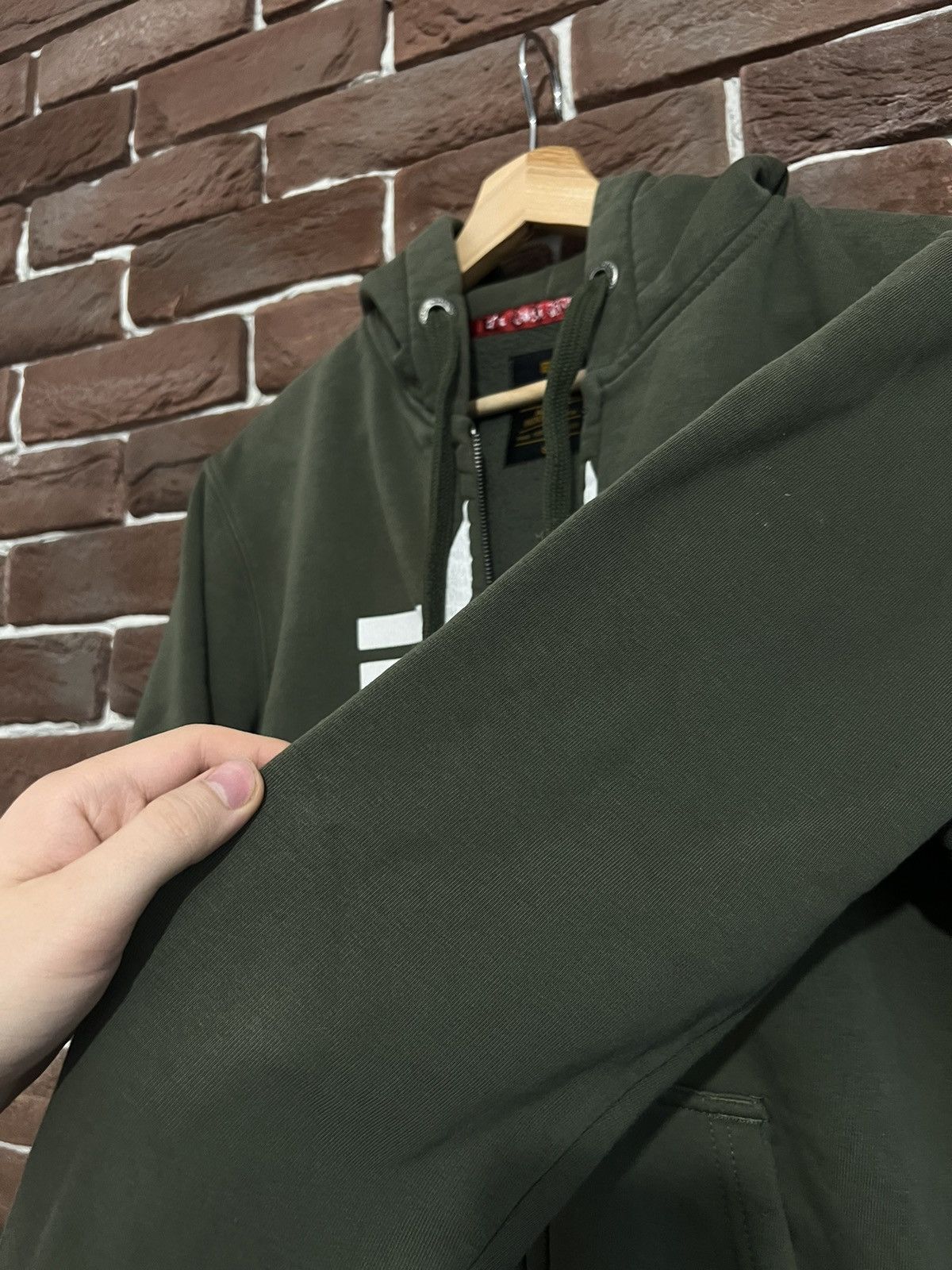 Alpha Industries Rare Alpha Industries Green Olive Zip Hoodie Hype Streetwea Size US S / EU 44-46 / 1 - 3 Thumbnail