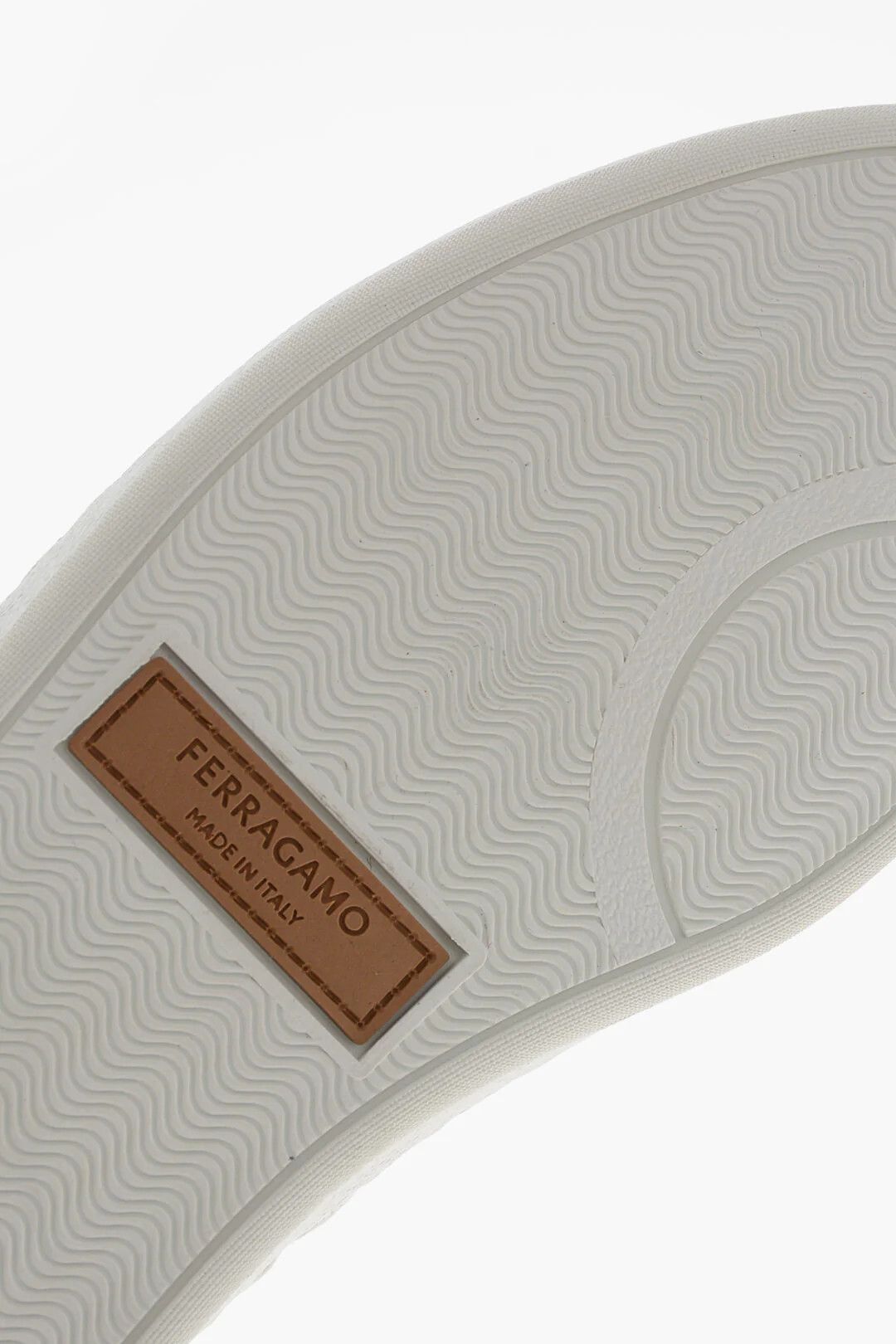 Salvatore Ferragamo og1mm0426 Hammered Leather Low-Top Sneakers in White Size US 5 / IT 35 - 5 Thumbnail