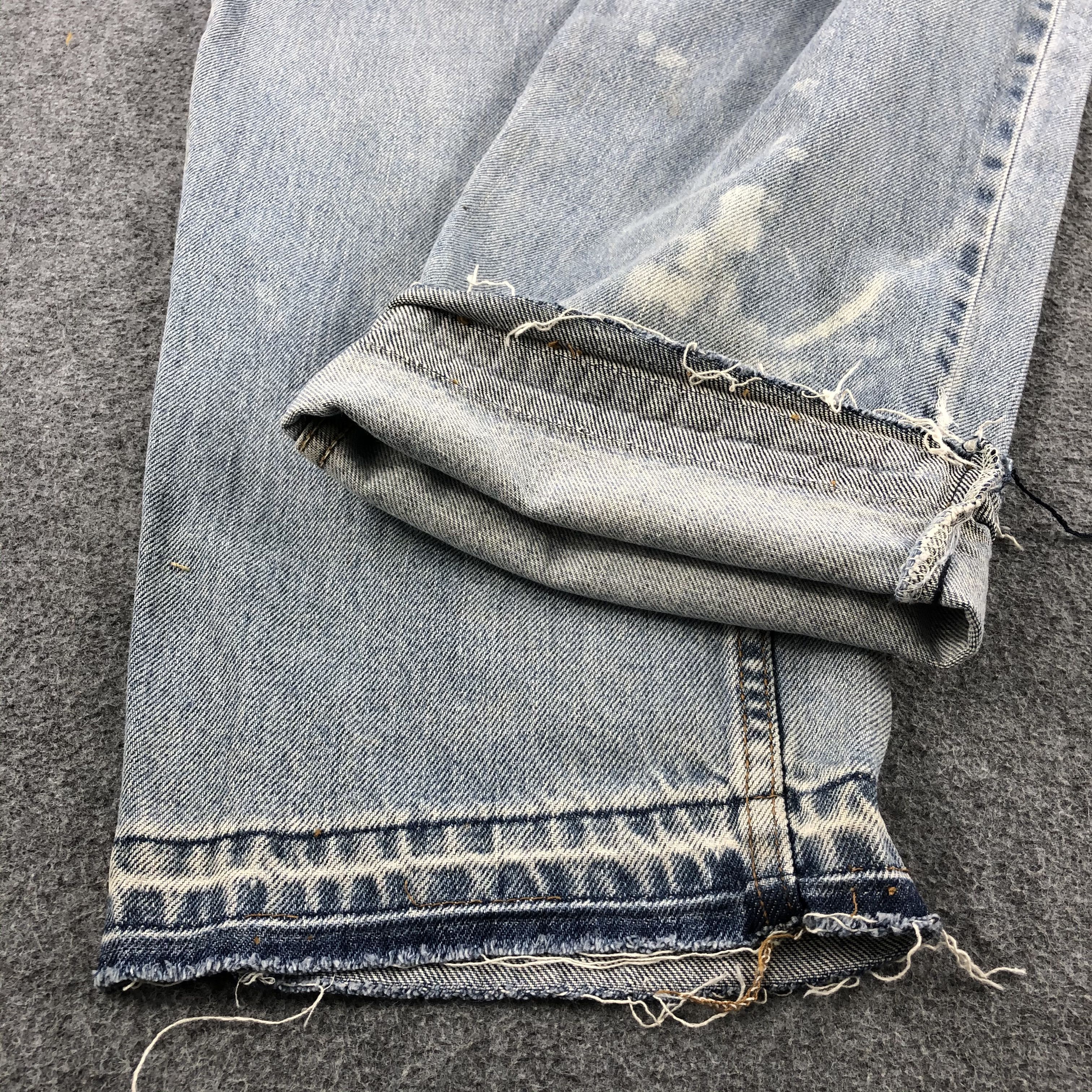 Levi's Vintage Levi's 550 Jeans Medium Wash Denim KJ408 Size US 37 - 7 Thumbnail