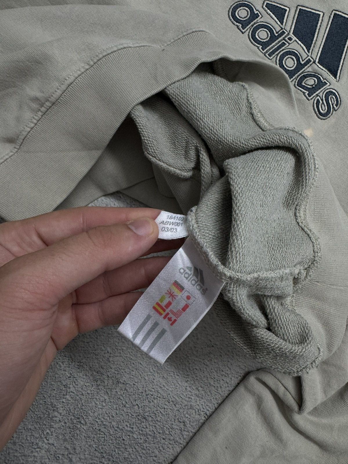 Adidas Vintage Y2K Adidas Big Logo Beige Oversized Sweatshirt 90’s Size US S / EU 44-46 / 1 - 9 Thumbnail
