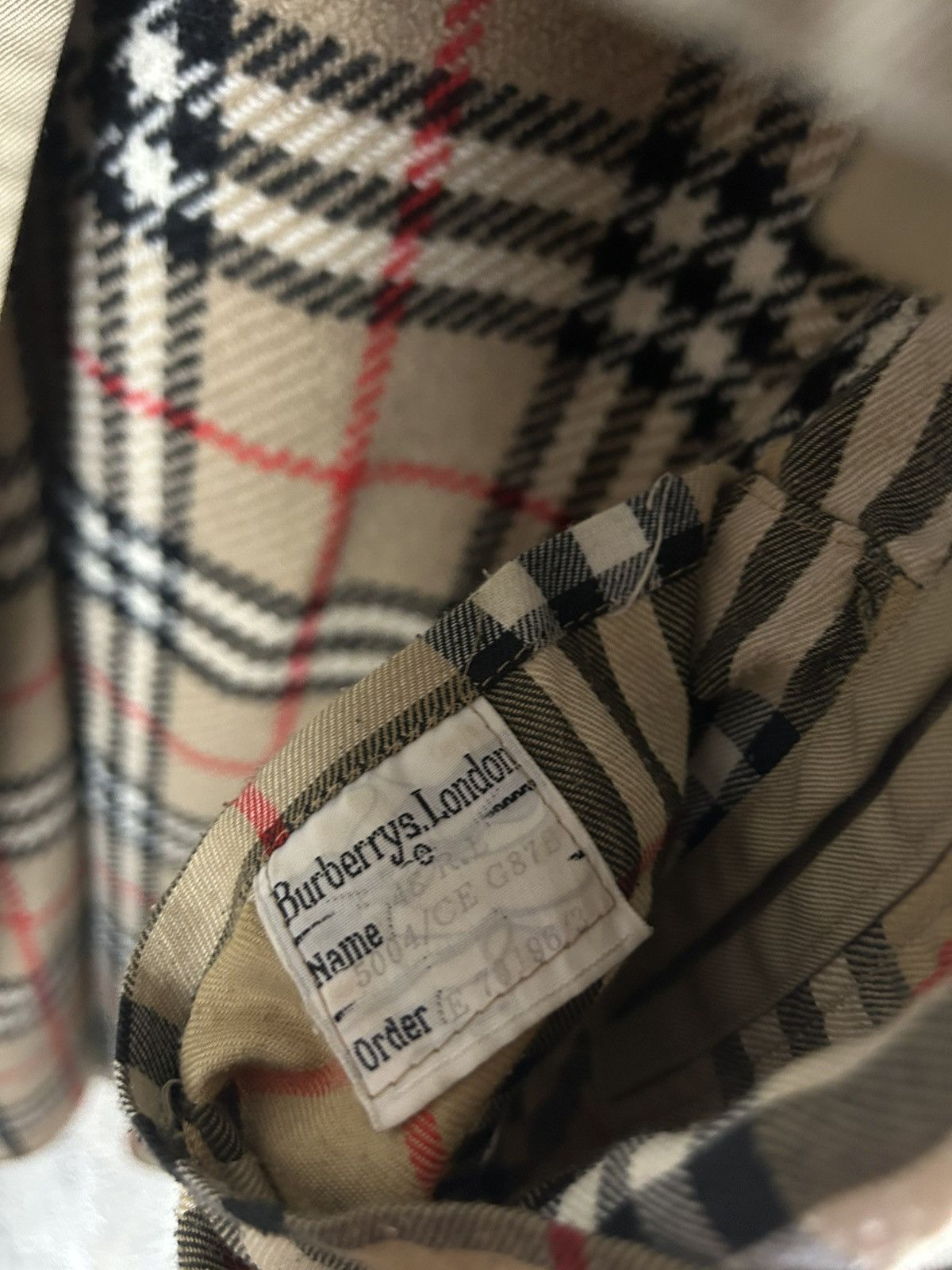 Burberry Burberrys trench coat beige wool lining vintage nova check Size US M / EU 48-50 / 2 - 5 Thumbnail