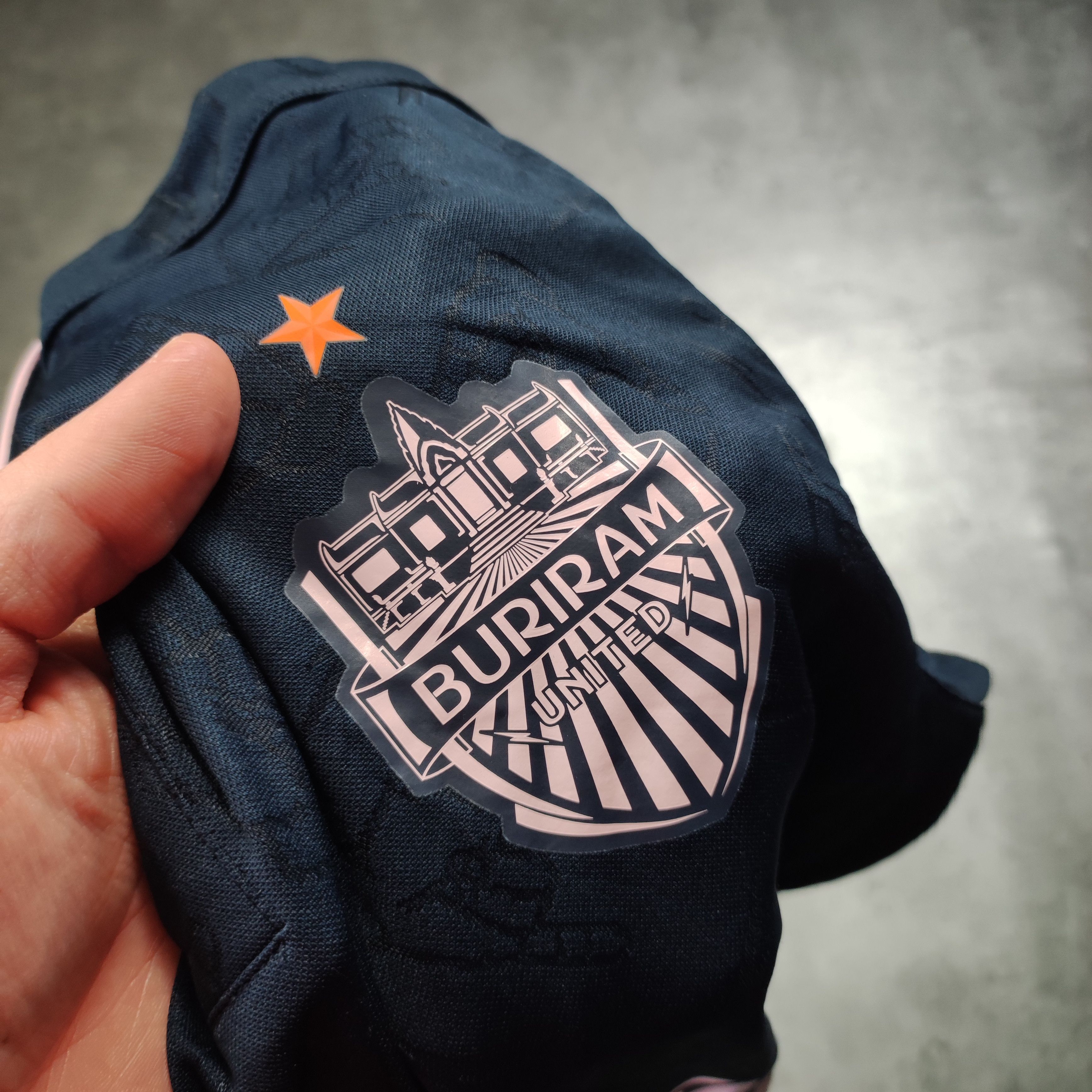 Vintage RARE Football Thailand Buriram United 2024 Home Jersey Size US L / EU 52-54 / 3 - 5 Thumbnail