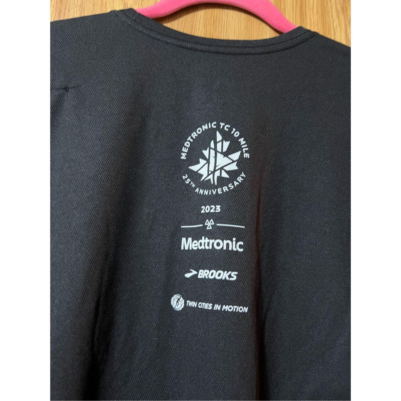 Brooks Brooks Running Black Long Sleeve Top With Business Logo Woma Size L / US 10 / IT 46 - 6 Thumbnail