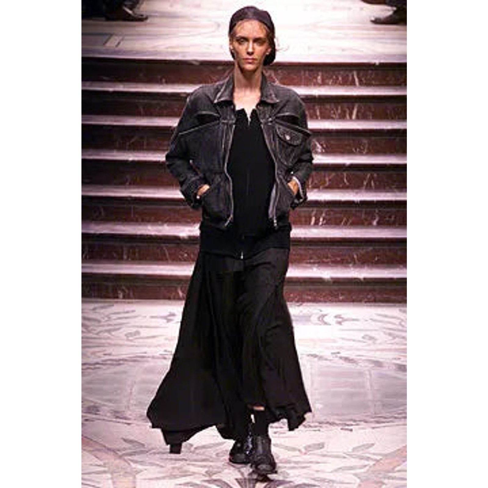 Yohji Yamamoto A/W 2002 Yohji Yamamoto runway deconstructed denim jacket Size M / US 6-8 / IT 42-44 - 2 Thumbnail