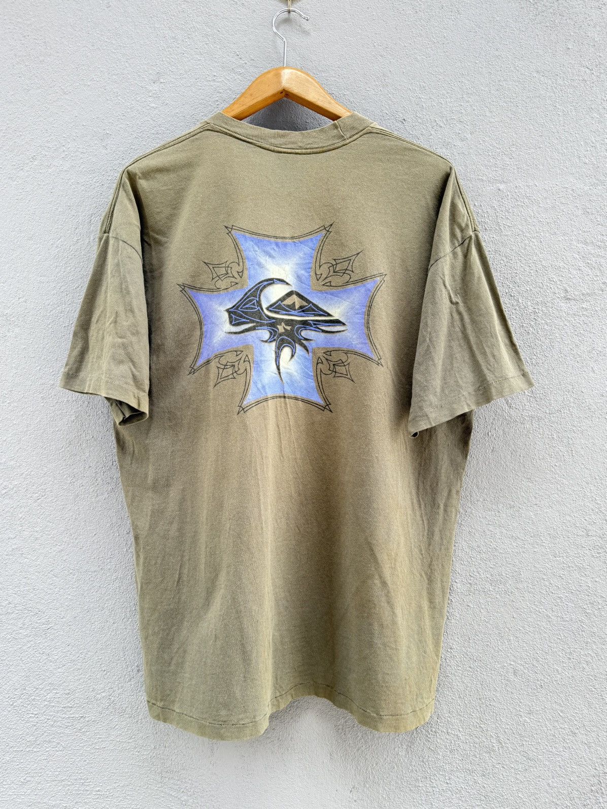 West Coast Choppers Thrashed Vintage 90s Quiksilver Surf Rare Logo Sun Faded Tee Size US XL / EU 56 / 4 - 1 Thumbnail