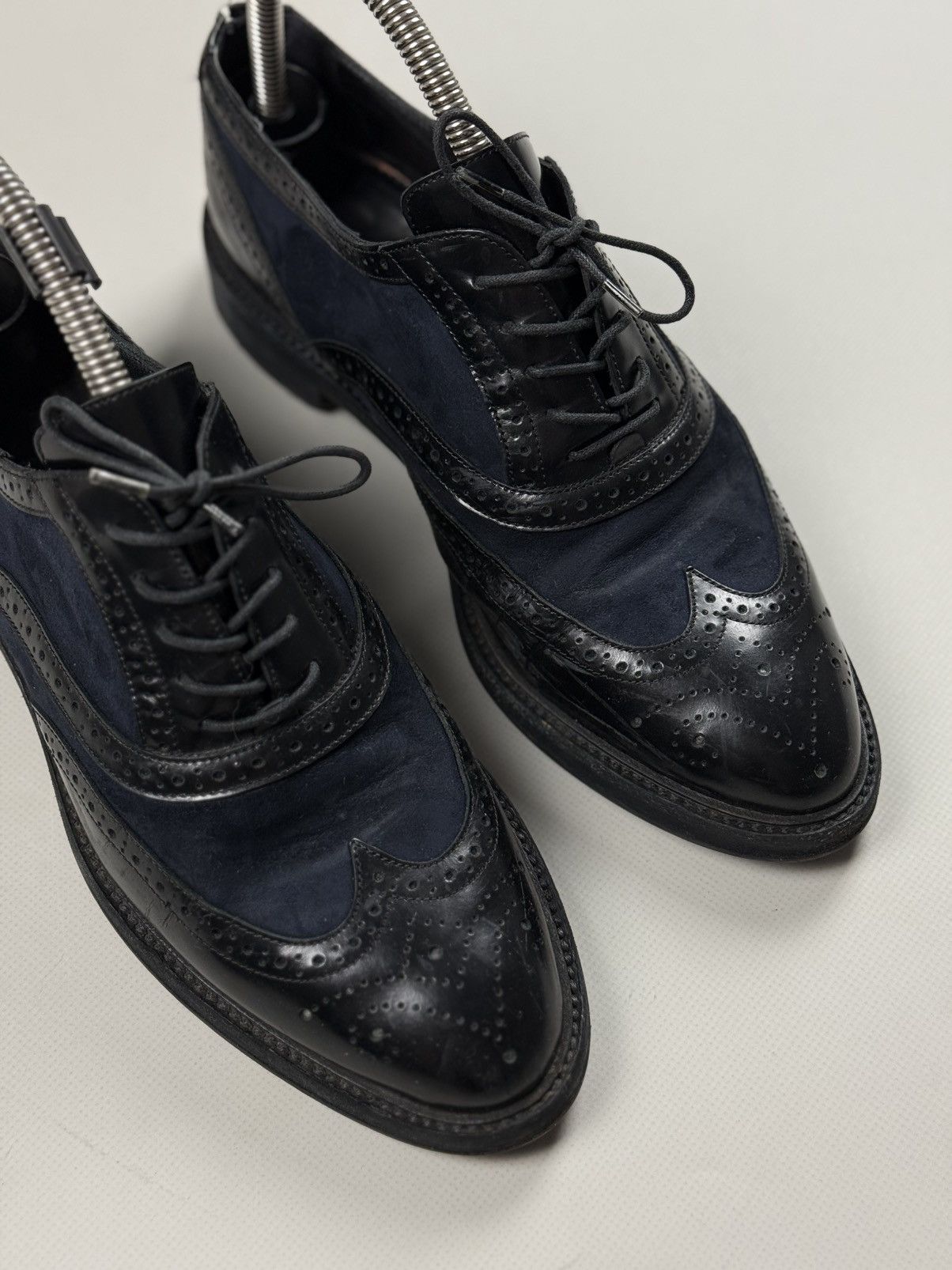 Burberry Burberry Ladies Leather Brogue Formal Shoes Size 38 / US 8 Size US 8 / IT 38 - 2 Thumbnail