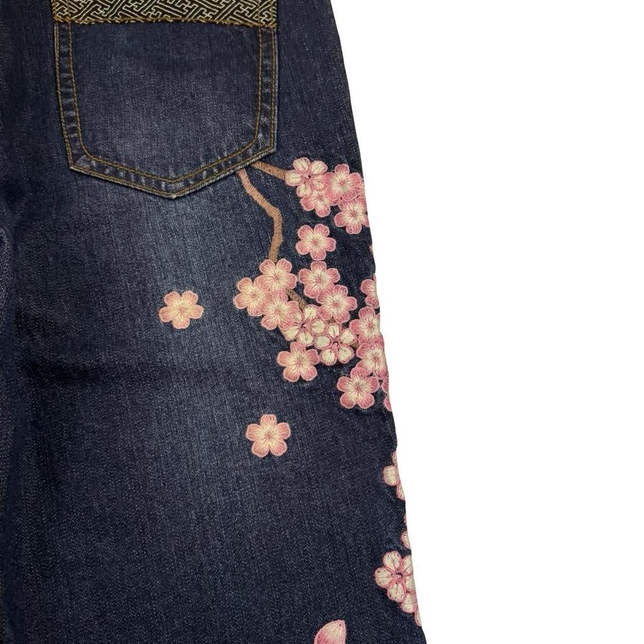 Karakuri Tamashii Karakuri Tamashii Embroidered Koi Fish Denim Jeans Waist 36 Size US 36 / EU 52 - 5 Thumbnail