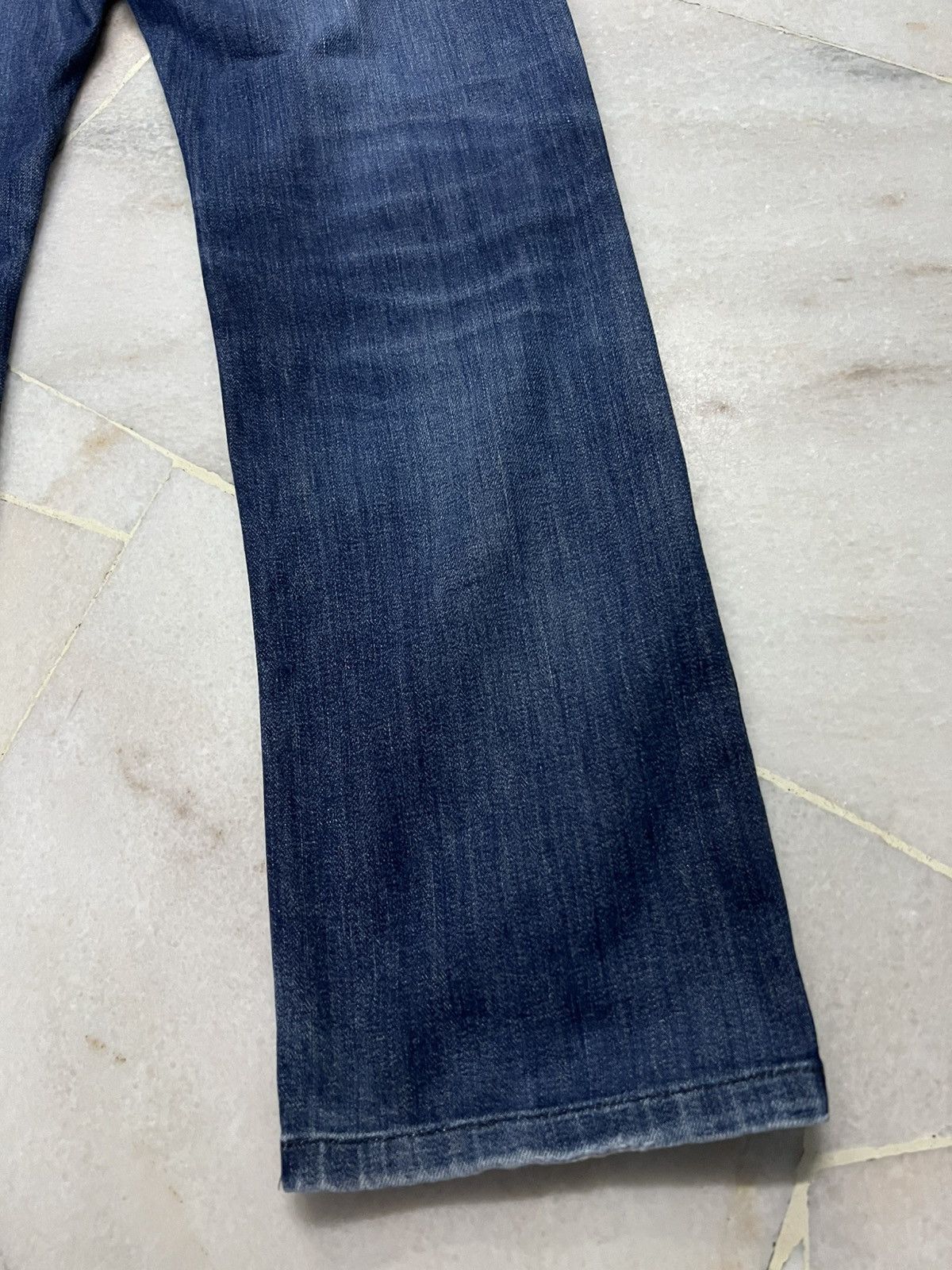 Burberry BURBERRY BLACK LABEL DISTRESSED WASHED JEAN Size US 30 / EU 46 - 16 Thumbnail