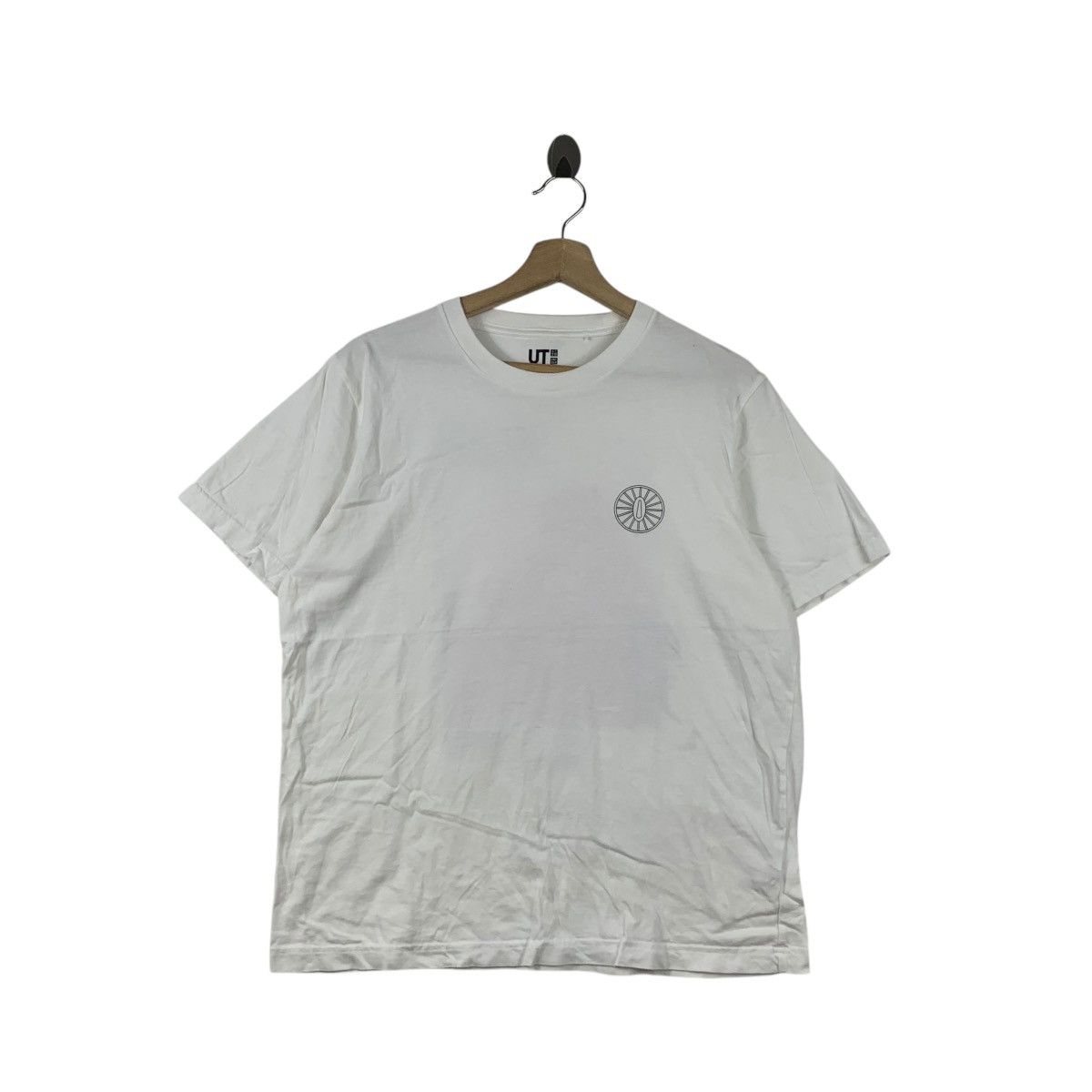 Uniqlo KIMETSU NO YAIBA x UNIQLO Demon Slayer Anime Tee Shirt Top Size US L / EU 52-54 / 3 - 1 Thumbnail