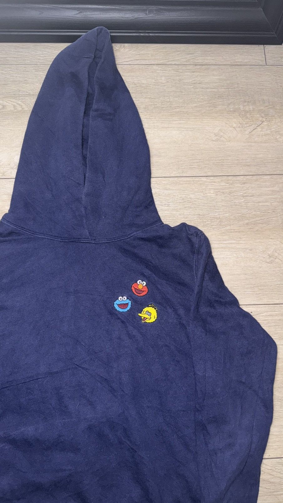 Kaws × Uniqlo Vintage / Y2K Kaws X Uniqlo Sesame Street Embroidered Hoodie Size US XS / EU 42 / 0 - 2 Thumbnail