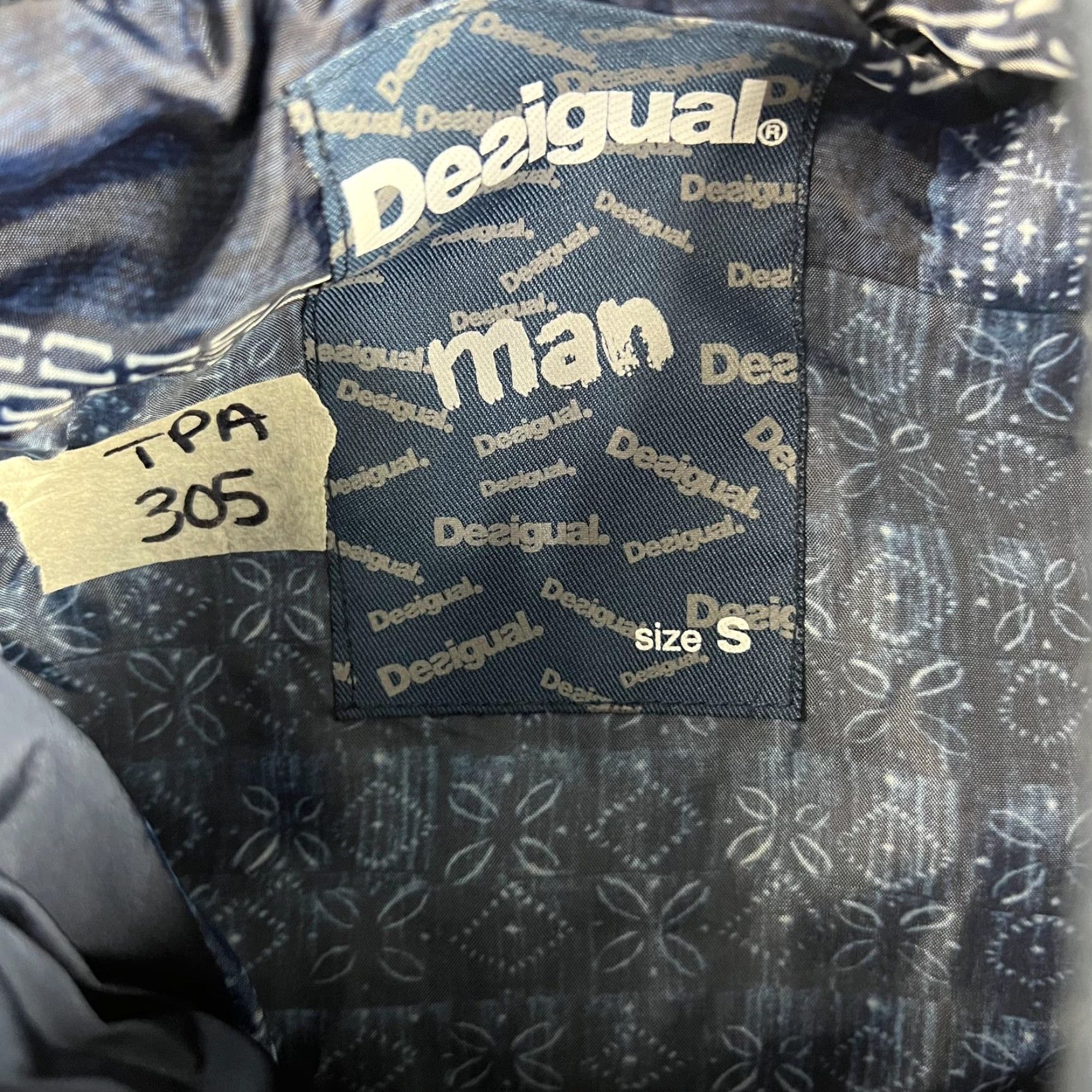 Desigual Desigual Jacket Mens Small Blue Navy Quilted Bomber Full Zip Gold Stripe Pockets Size US S / EU 44-46 / 1 - 7 Thumbnail