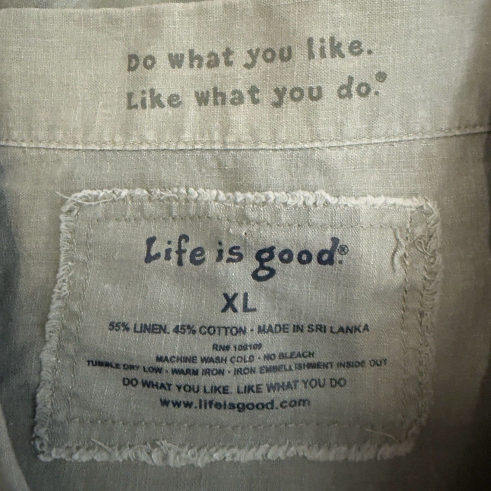 Life is Good VINTAGE Life is Good Mens Short Sleeve Linen Button-Down Shirt XL Gray Embroidered Casual Ruched Size US XL / EU 56 / 4 - 4 Thumbnail