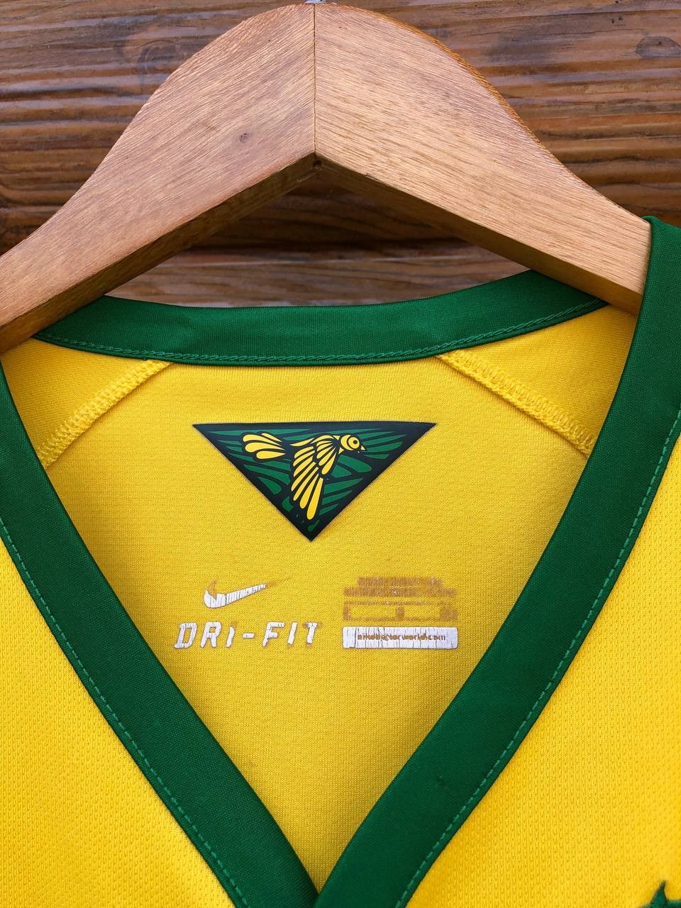 Nike BRASIL HOME FOOTBALL SHIRT SOCCER JERSEY NIKE Size US S / EU 44-46 / 1 - 6 Thumbnail