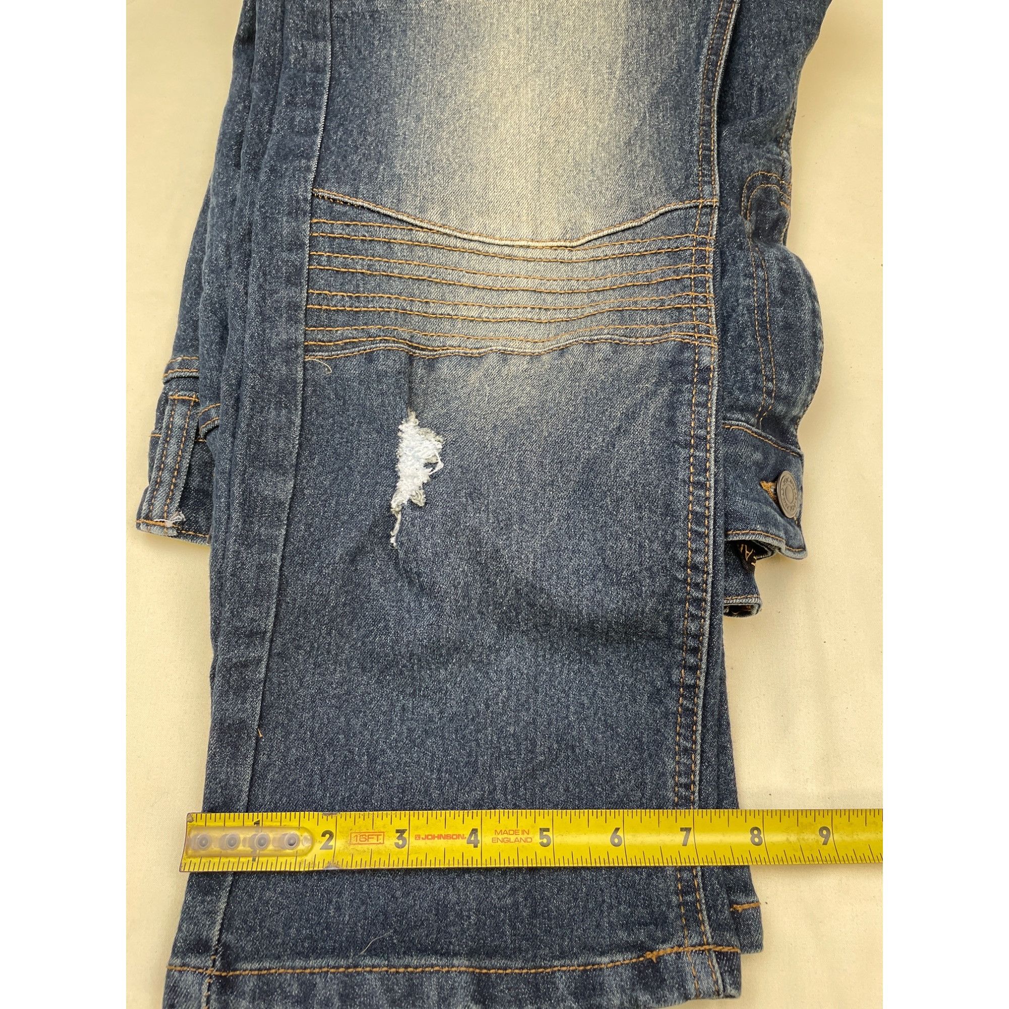 Rocawear Rocawear SKU 496 Mens Blue Distressed Moto Jeans Size 40X30L Size US 37 - 8 Thumbnail